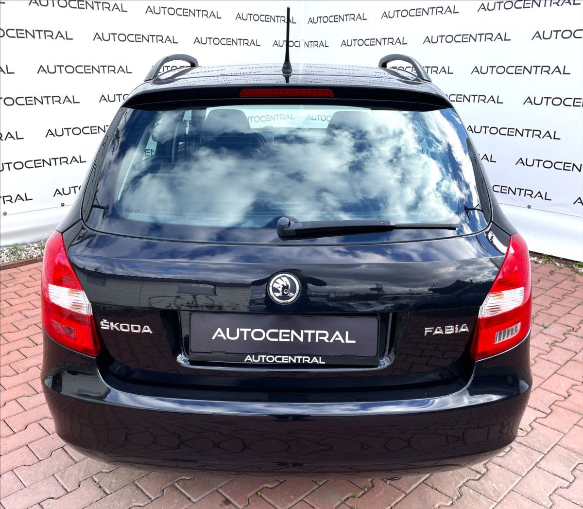 Škoda Fabia, 1,2 TSi,63kW,po servisu - fotka 5
