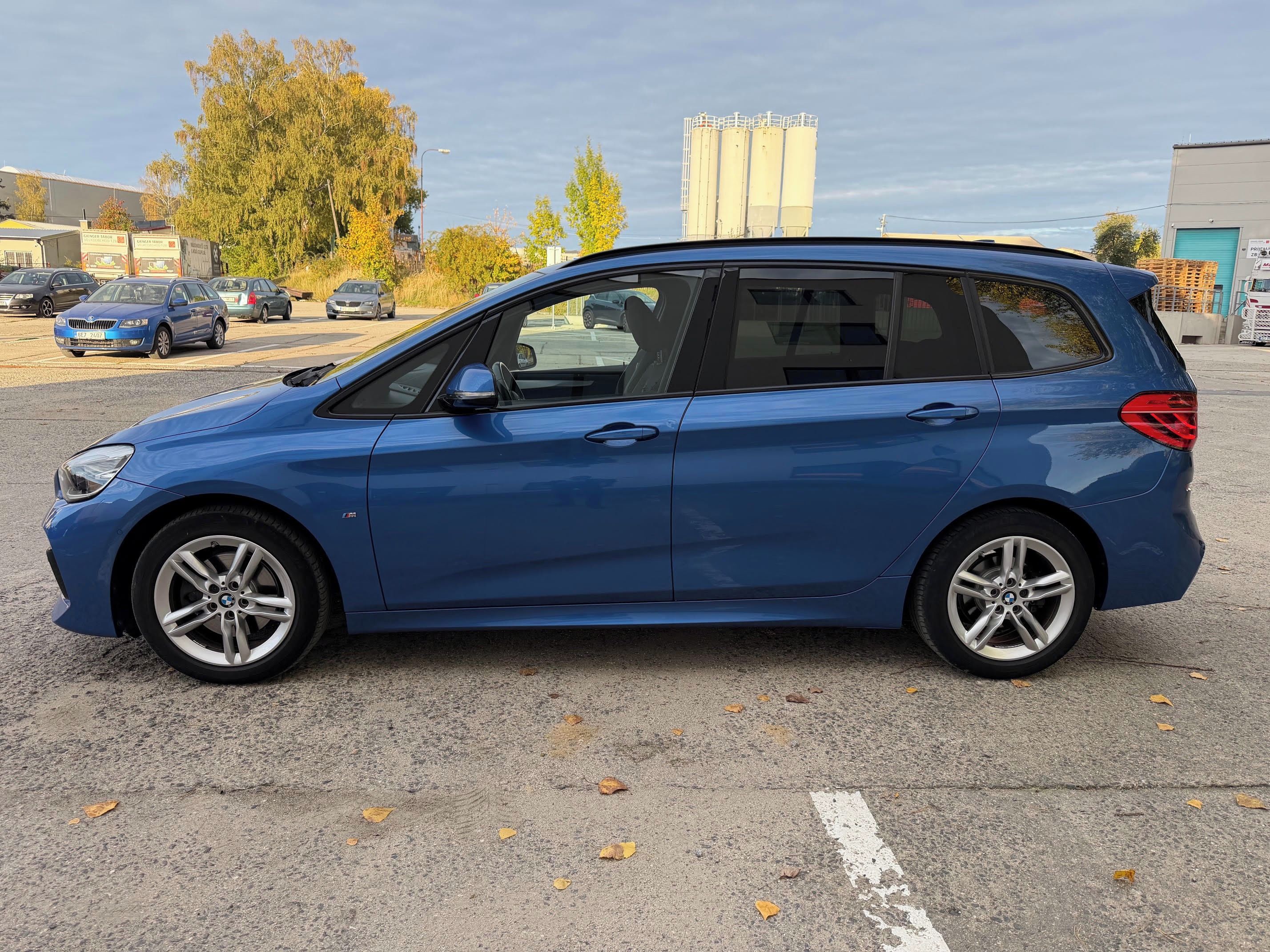 BMW Řada 2, 218i/MPak/GRAND/ČR/Serv./aut. - fotka 4