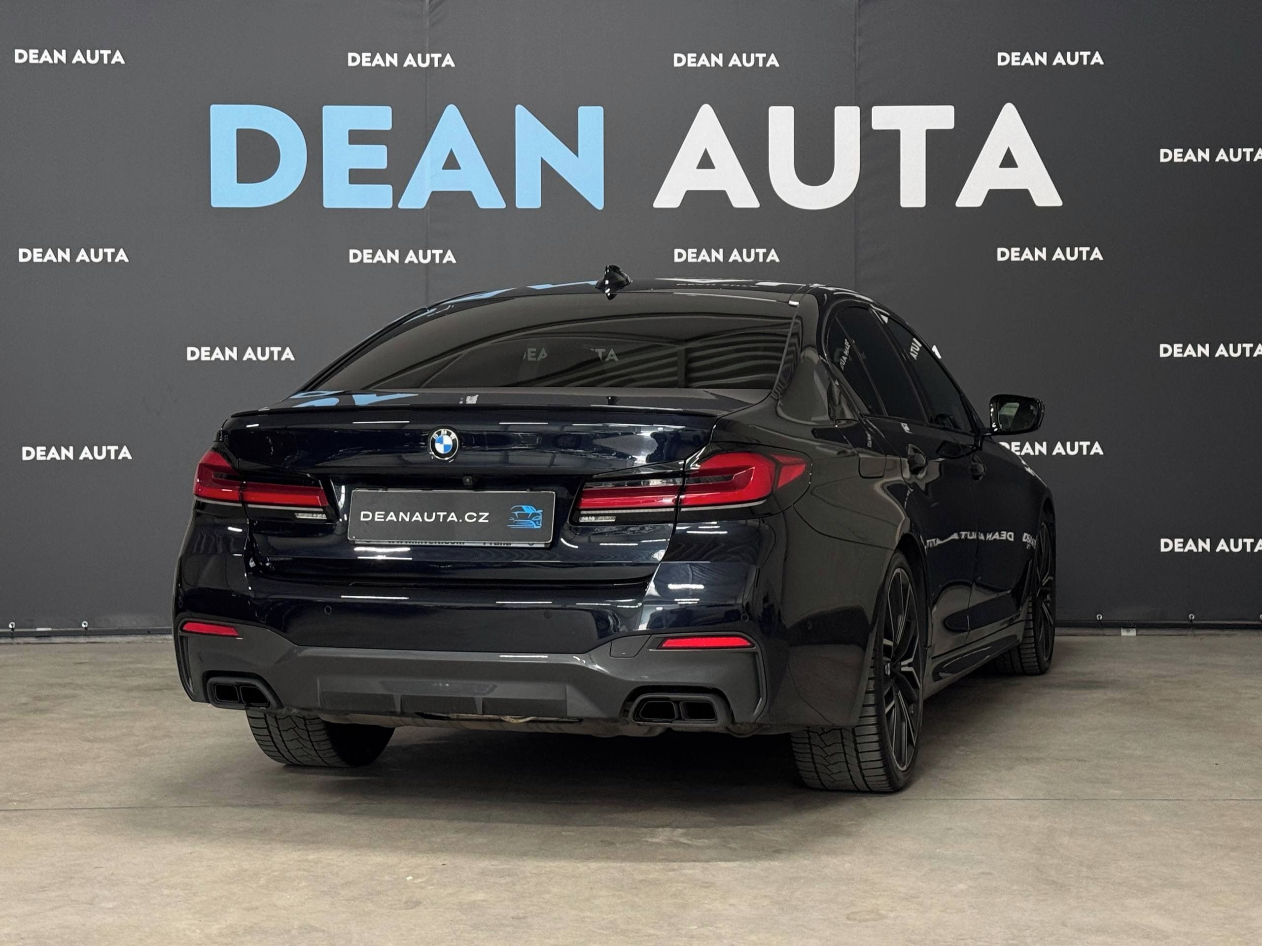 BMW Řada 5 - fotka 4