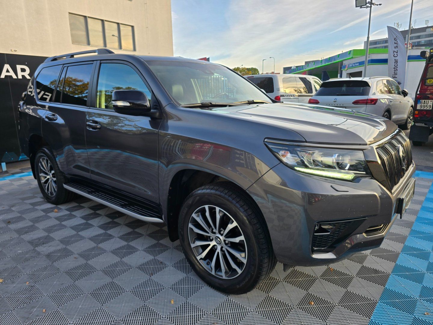 Toyota Land Cruiser, 2.8 D-4D Executive VIP/1.MAJ - fotka 4