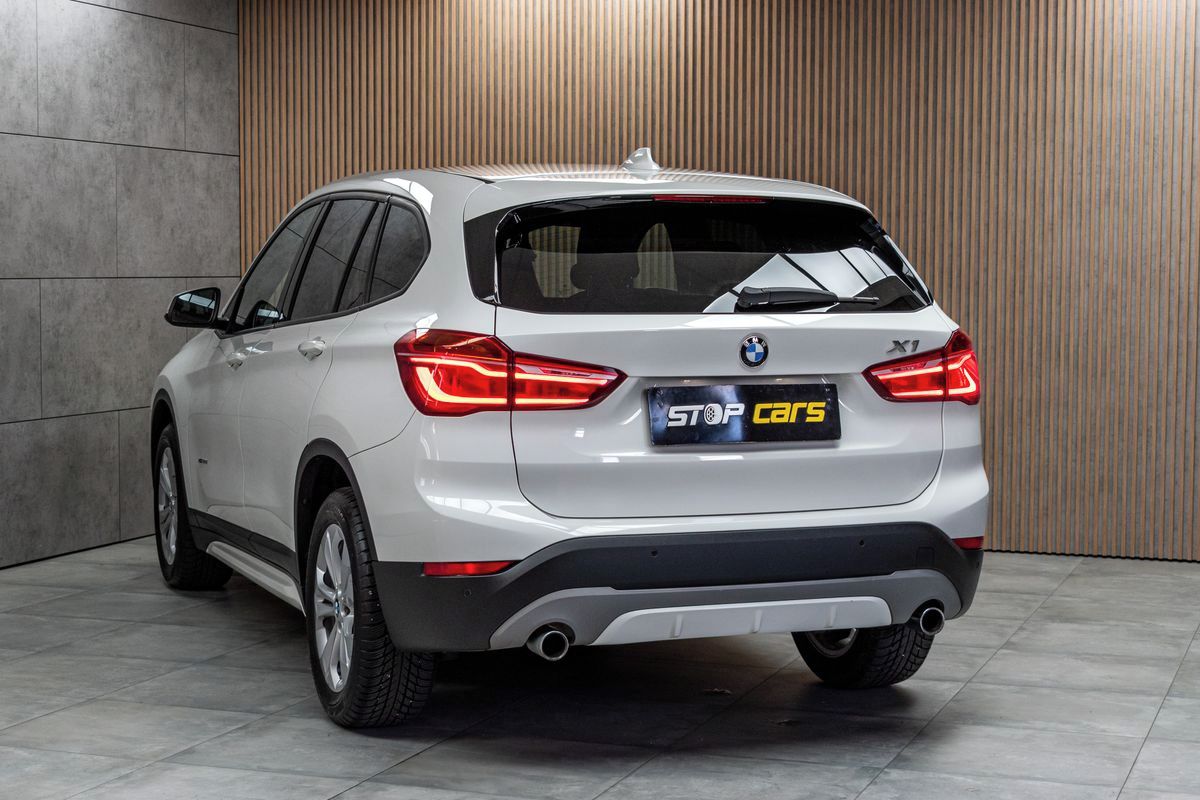 BMW X1, xDrive20d 140kW*SPORT LINE*ČR* - fotka 4