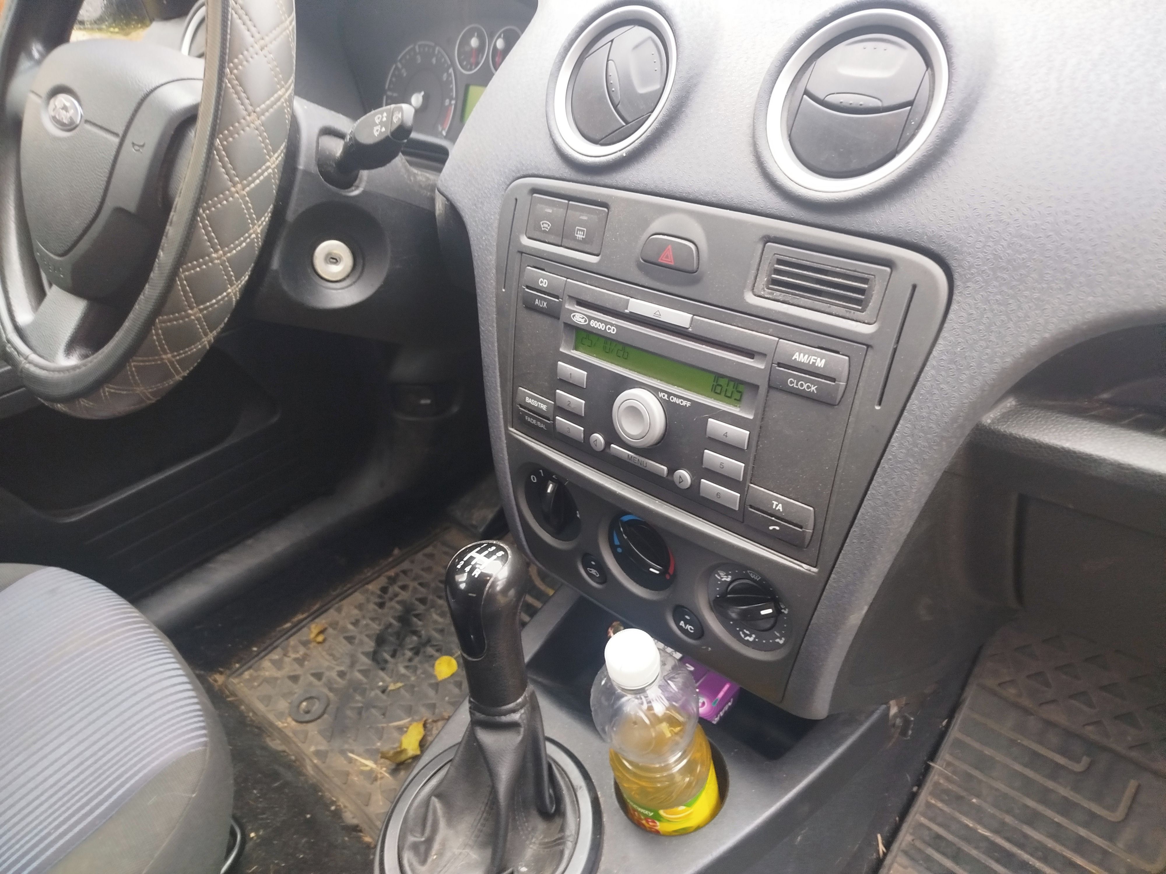 Ford Fusion, 1,4i benzín , servisováno - fotka 6