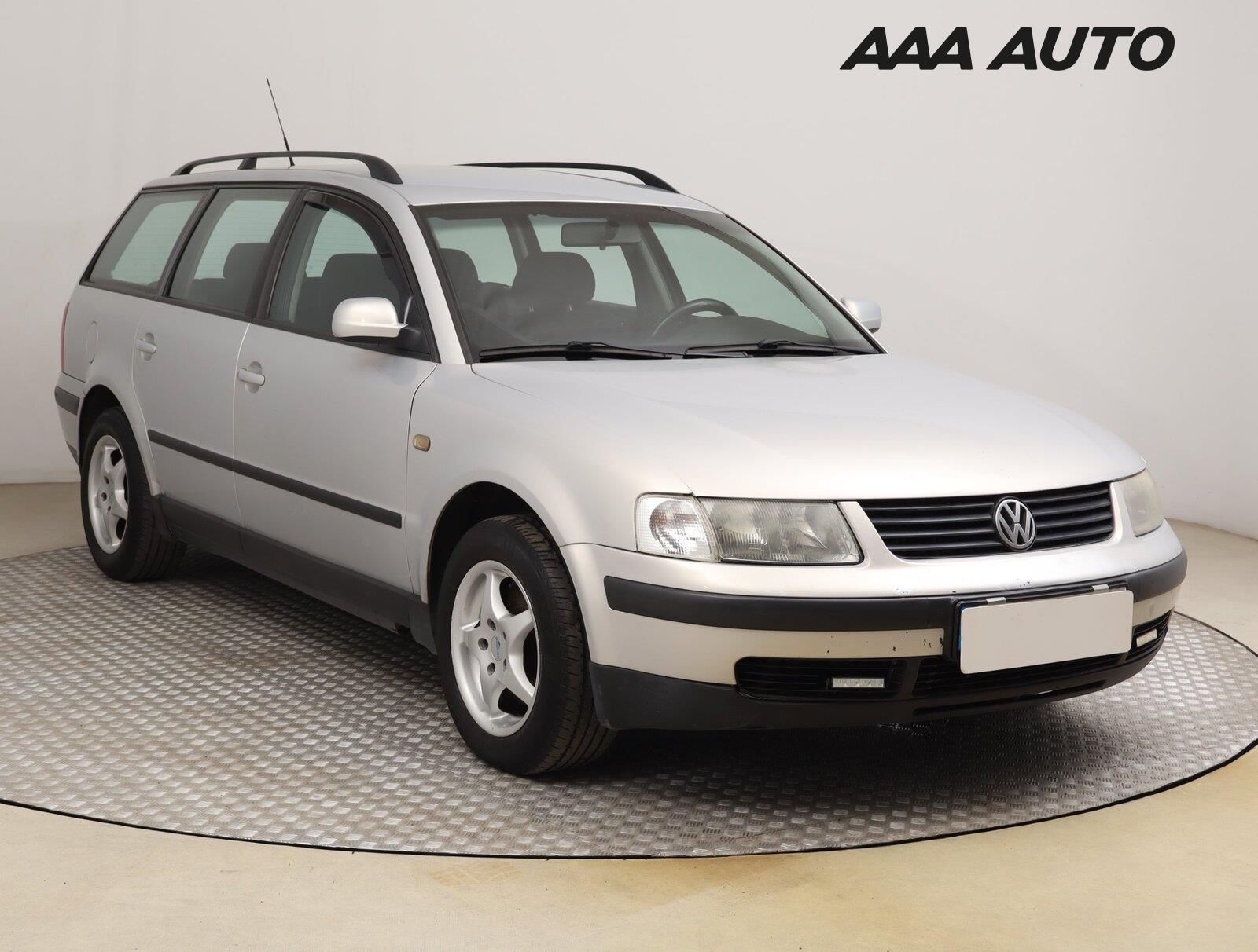 Volkswagen Passat, 1.9 TDI, Tažné, Klima