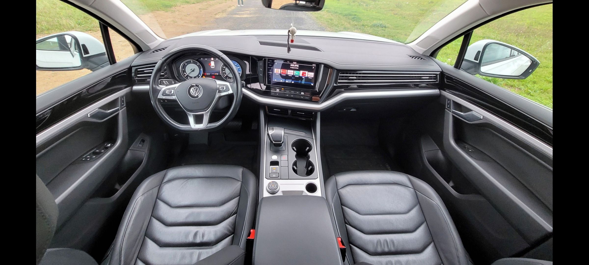 Volkswagen Touareg, VW TOUAREG 3.O TDI 170KW 4X4 - fotka 5