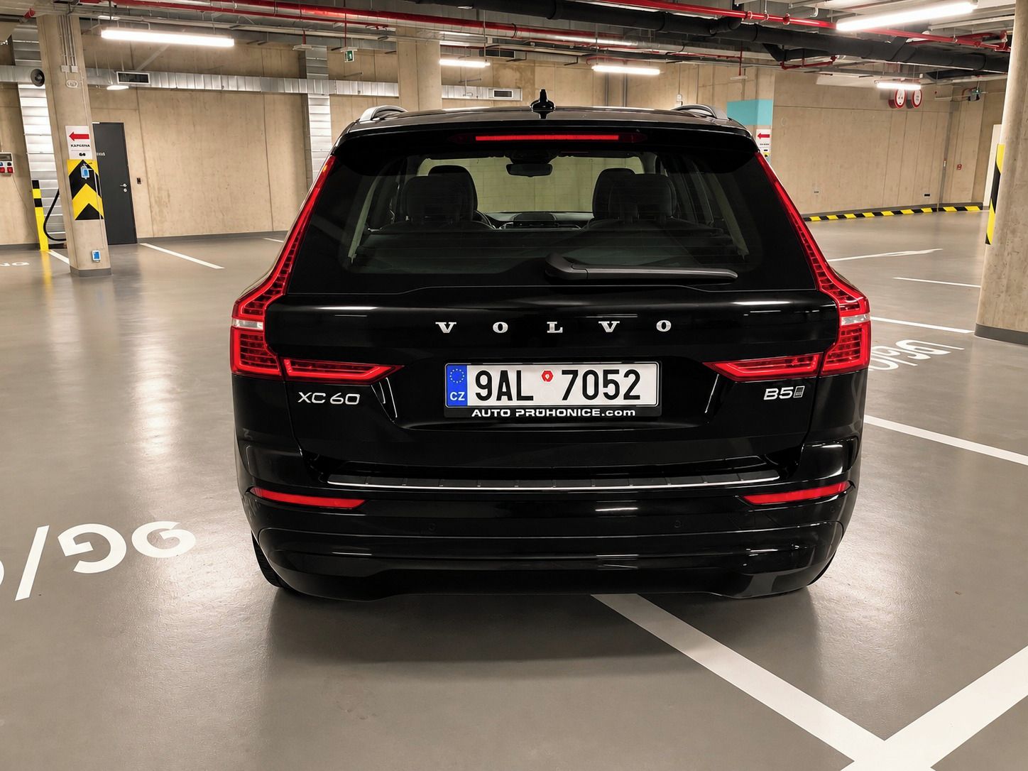 Volvo XC60, 2.0, B5 Core AWD, 184 KW - fotka 6