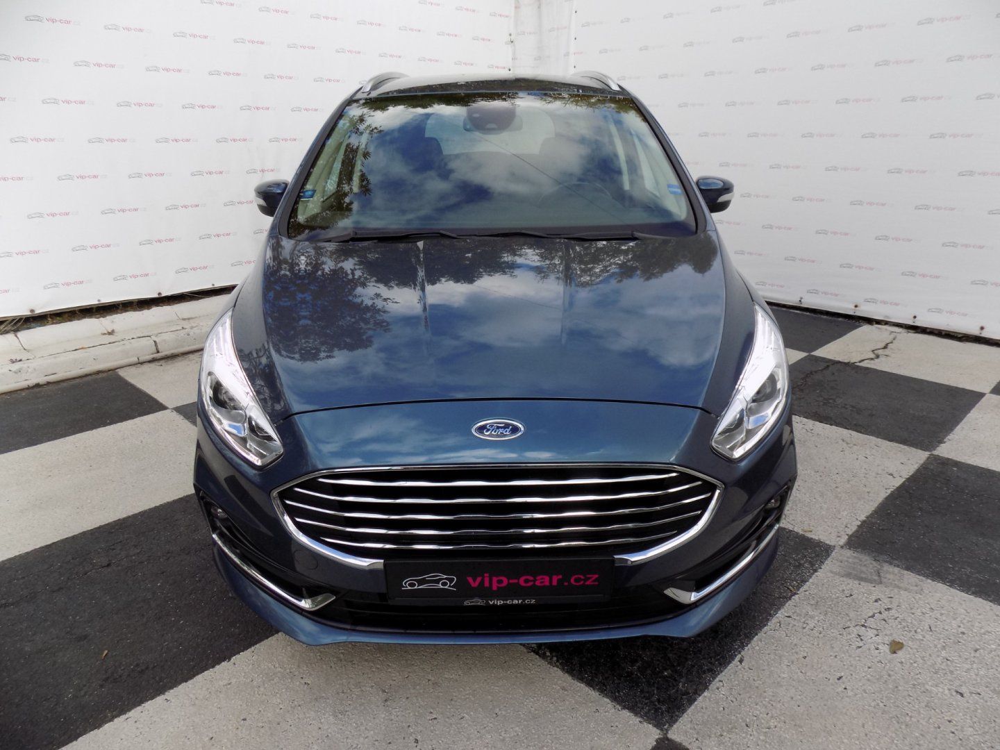 Ford Galaxy, 2.0TDCi/Titanium/7.míst/AT/LED - fotka 4