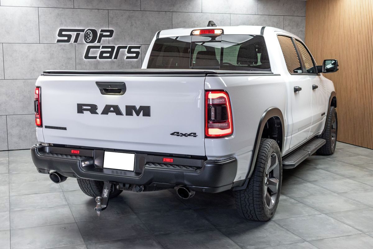 Dodge Ram, 5.7 HEMI BIGHORN 4x4*PPF*ČR 1M - fotka 6