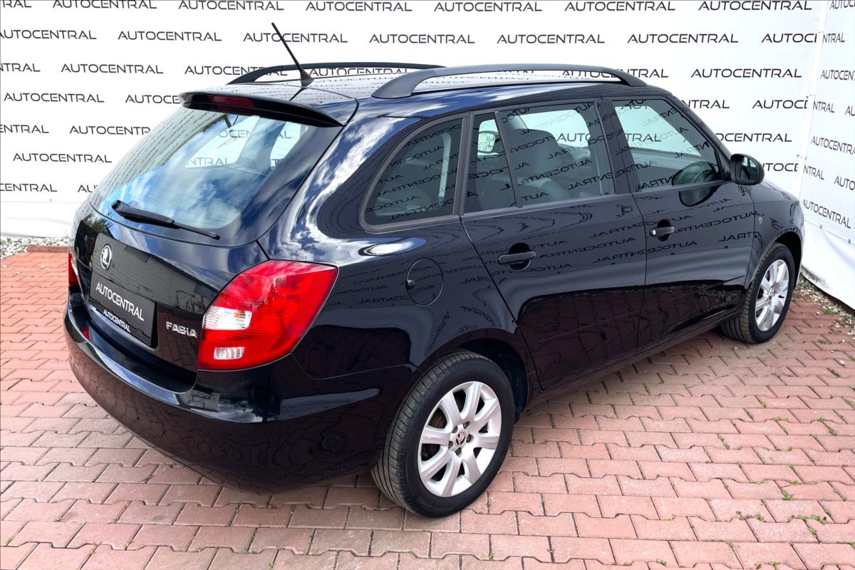 Škoda Fabia, 1,2 TSi,63kW,po servisu - fotka 4