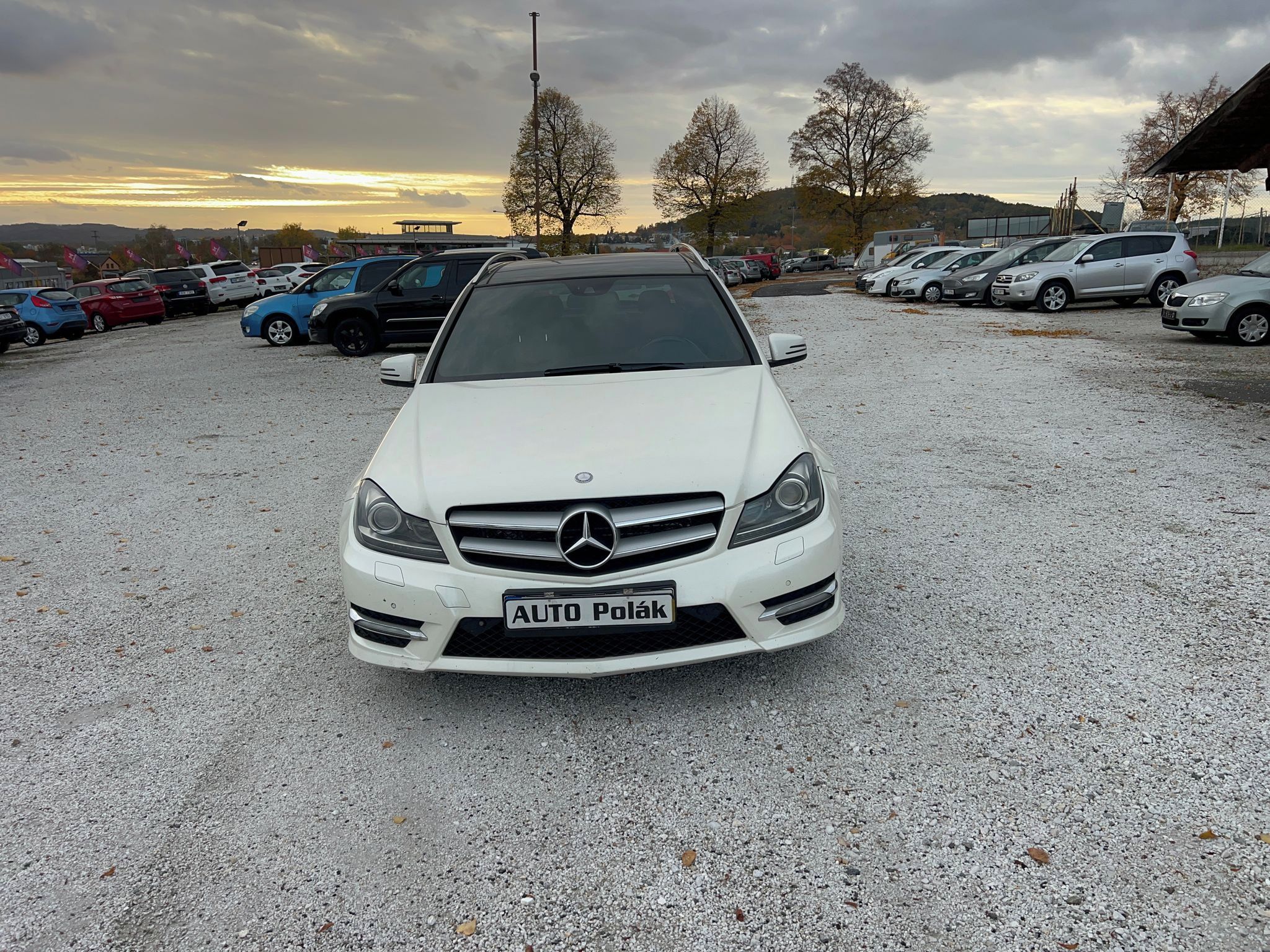 Mercedes-Benz Třídy C, AMG LINE 3.0 CDI 4MATIC - fotka 2