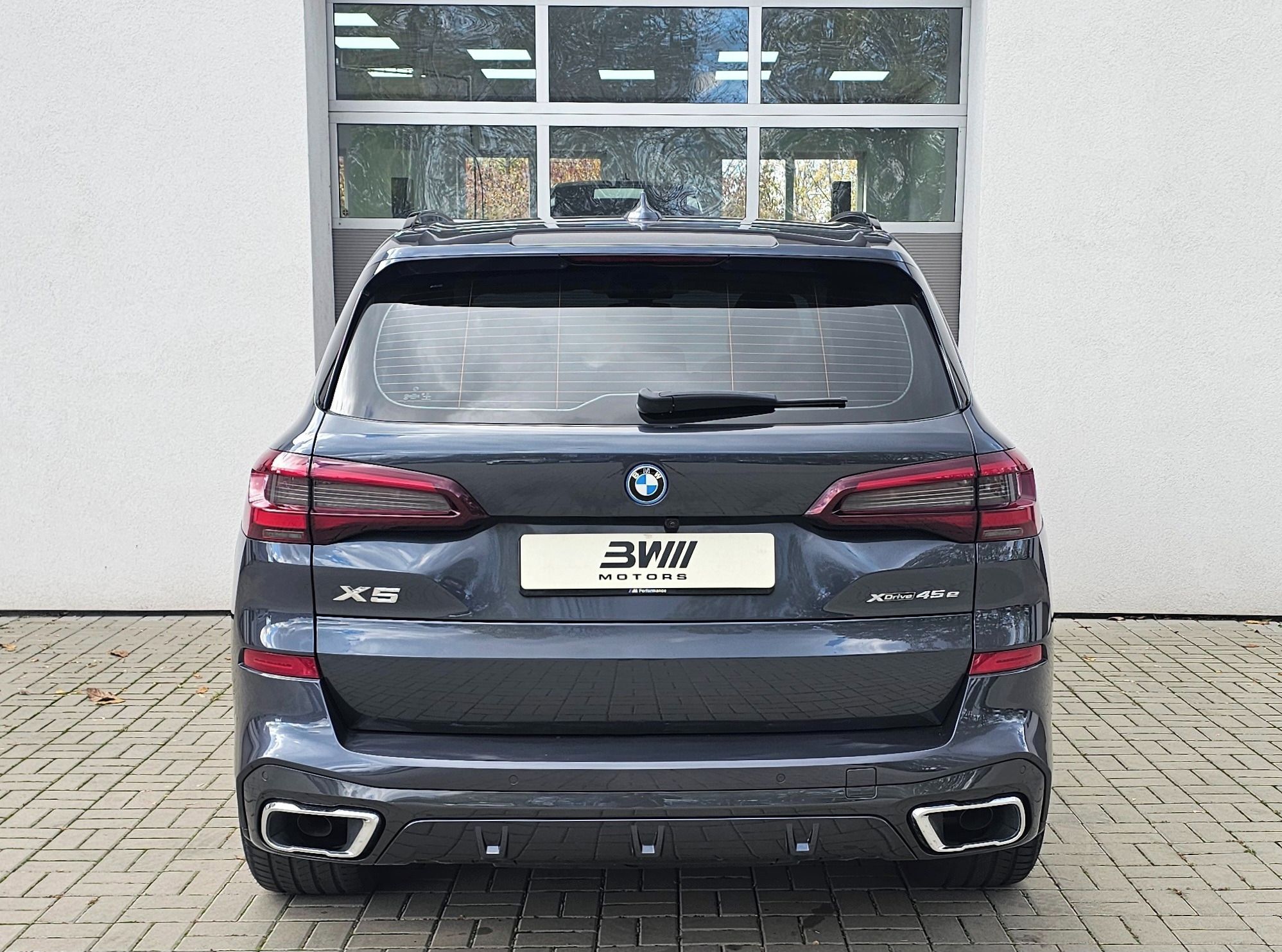 BMW X5, xDrive45e - fotka 6