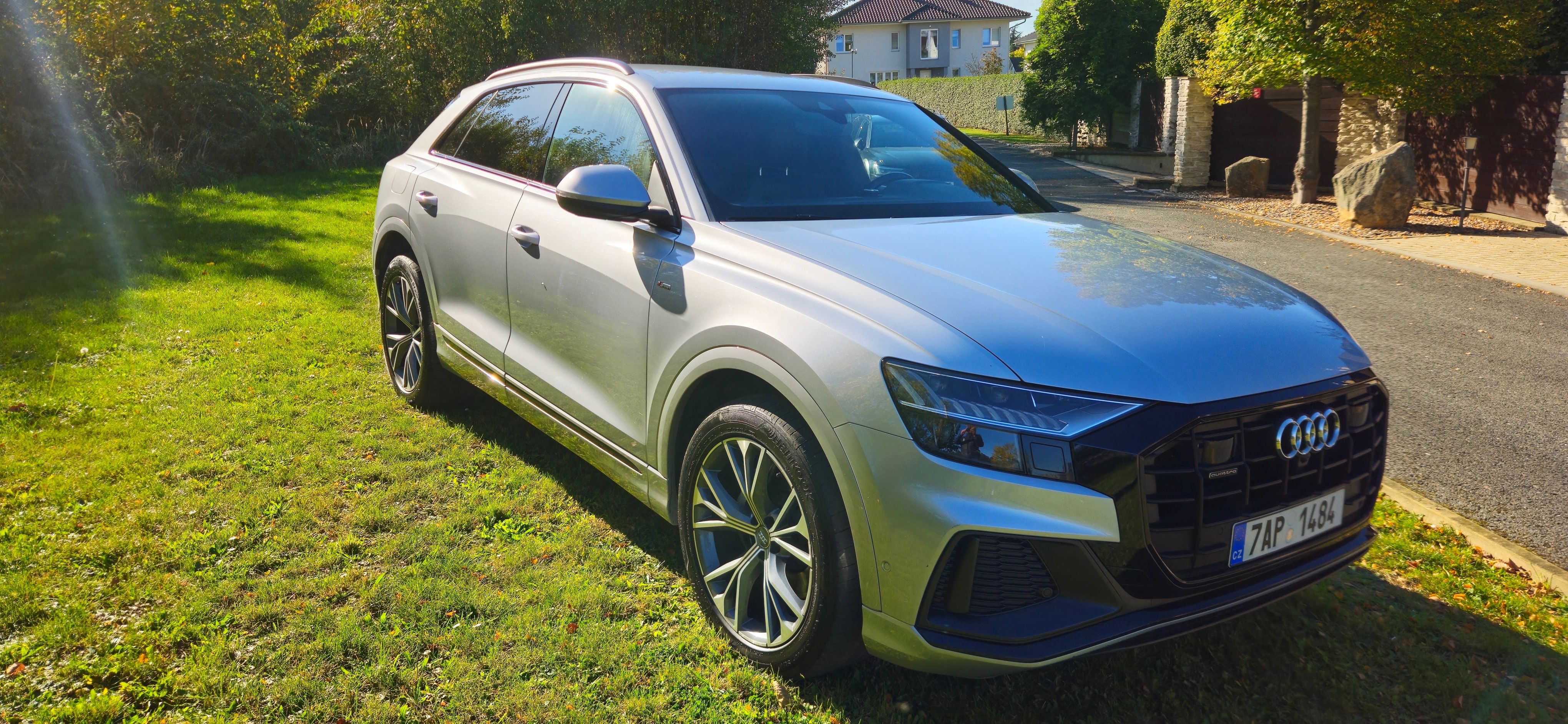 Audi Q8, Audi Q8 210kW quatro