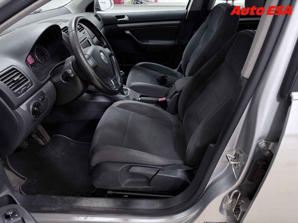 Volkswagen Golf, 1.6i - fotka 3