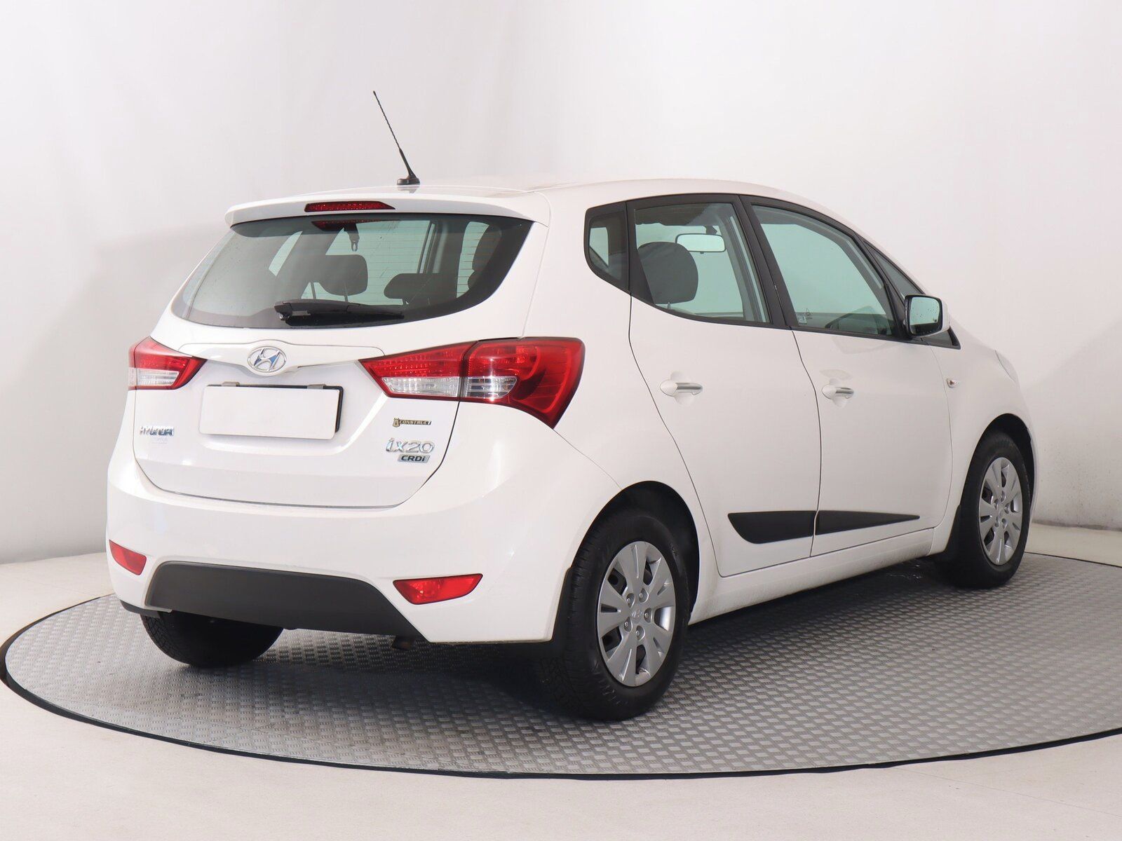 Hyundai ix20, 1.4 CRDi, Serv.kniha - fotka 5