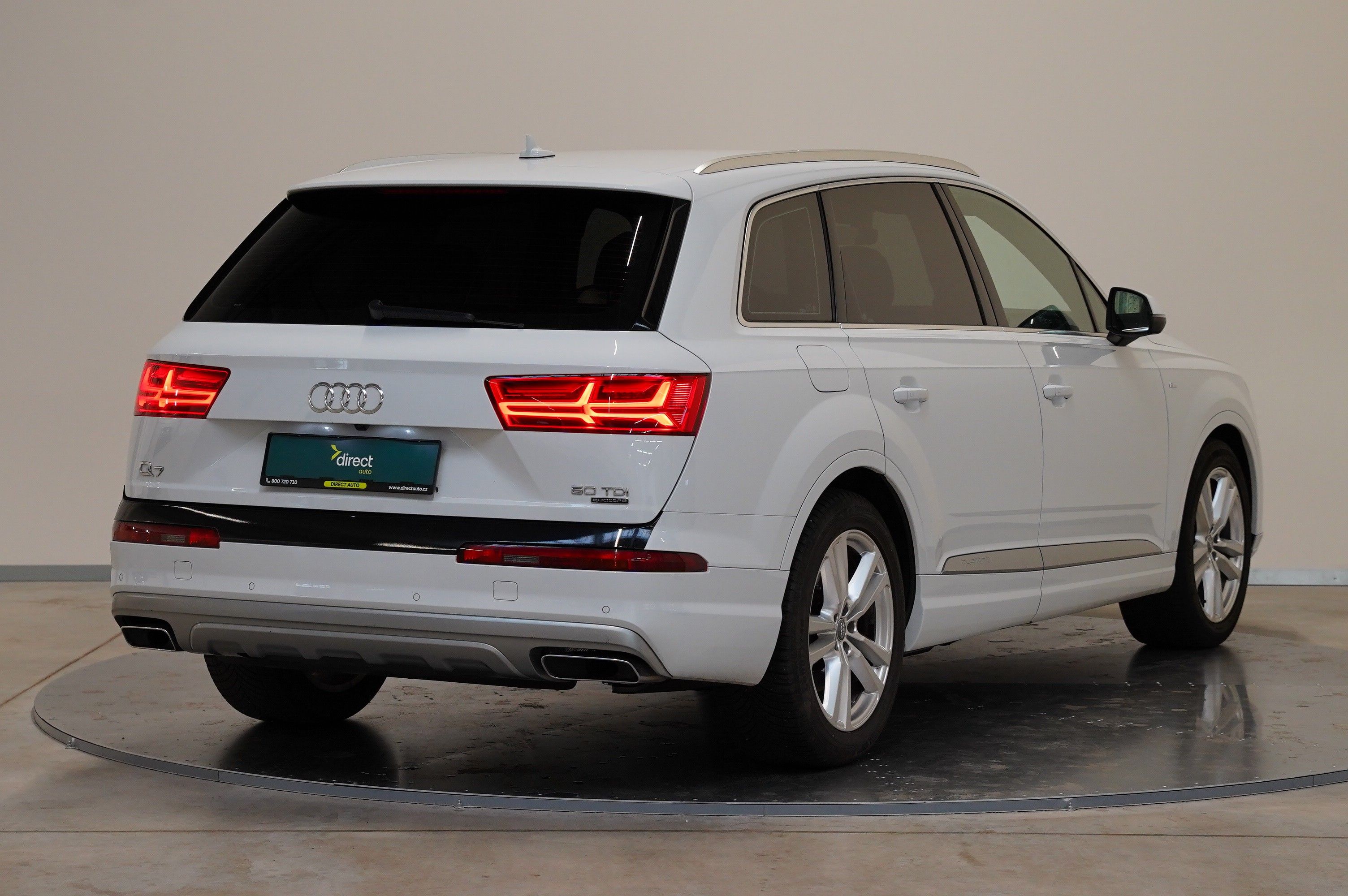 Audi Q7, 3.0 TDI V6 210 kW S-Line - fotka 2