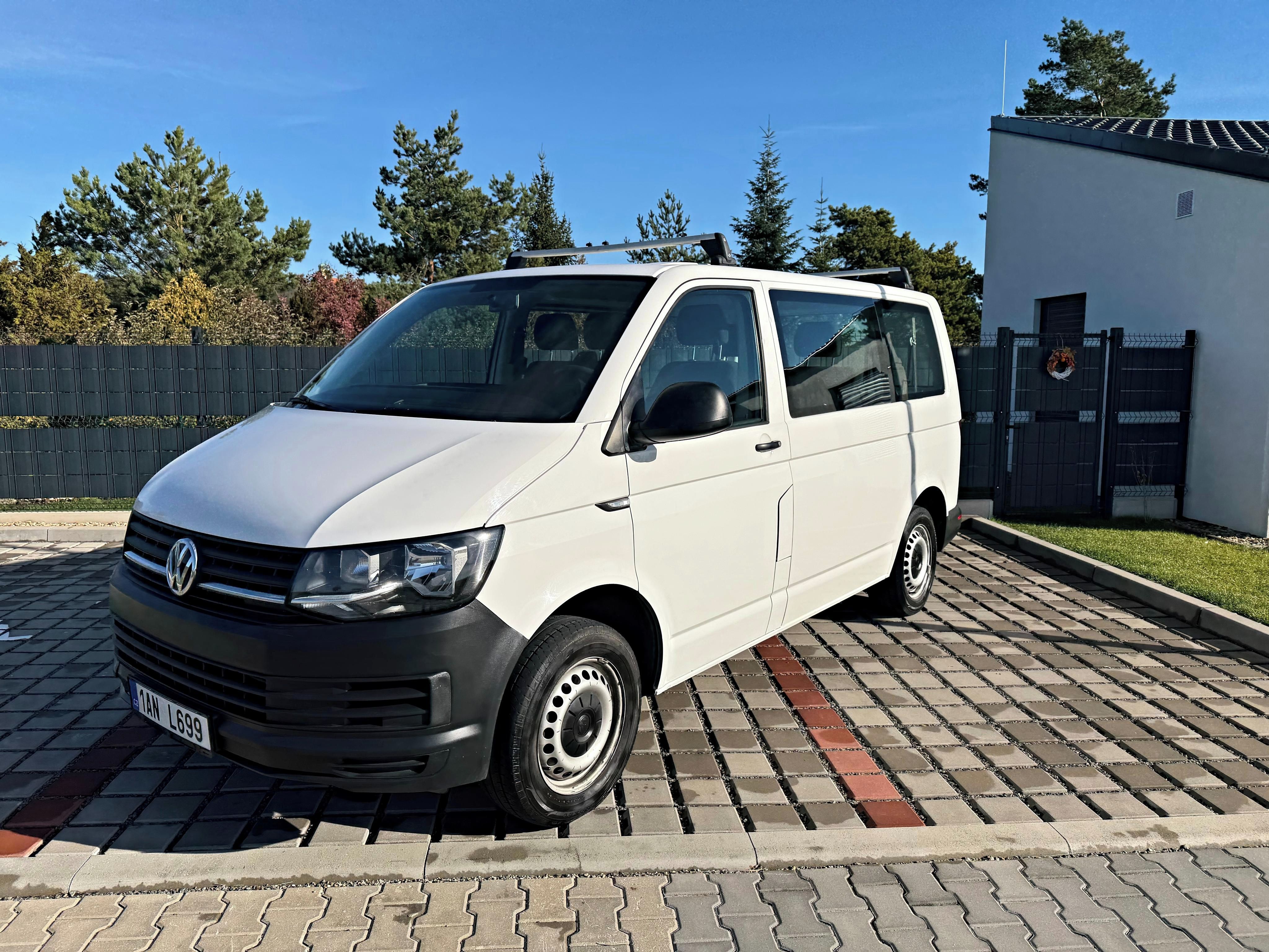 Volkswagen Transporter, T6 110KW, 5-8 MÍST, tažné