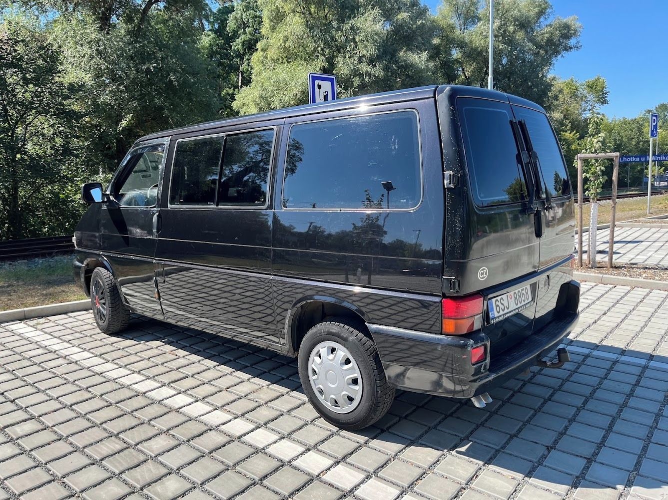Volkswagen Caravelle - fotka 4