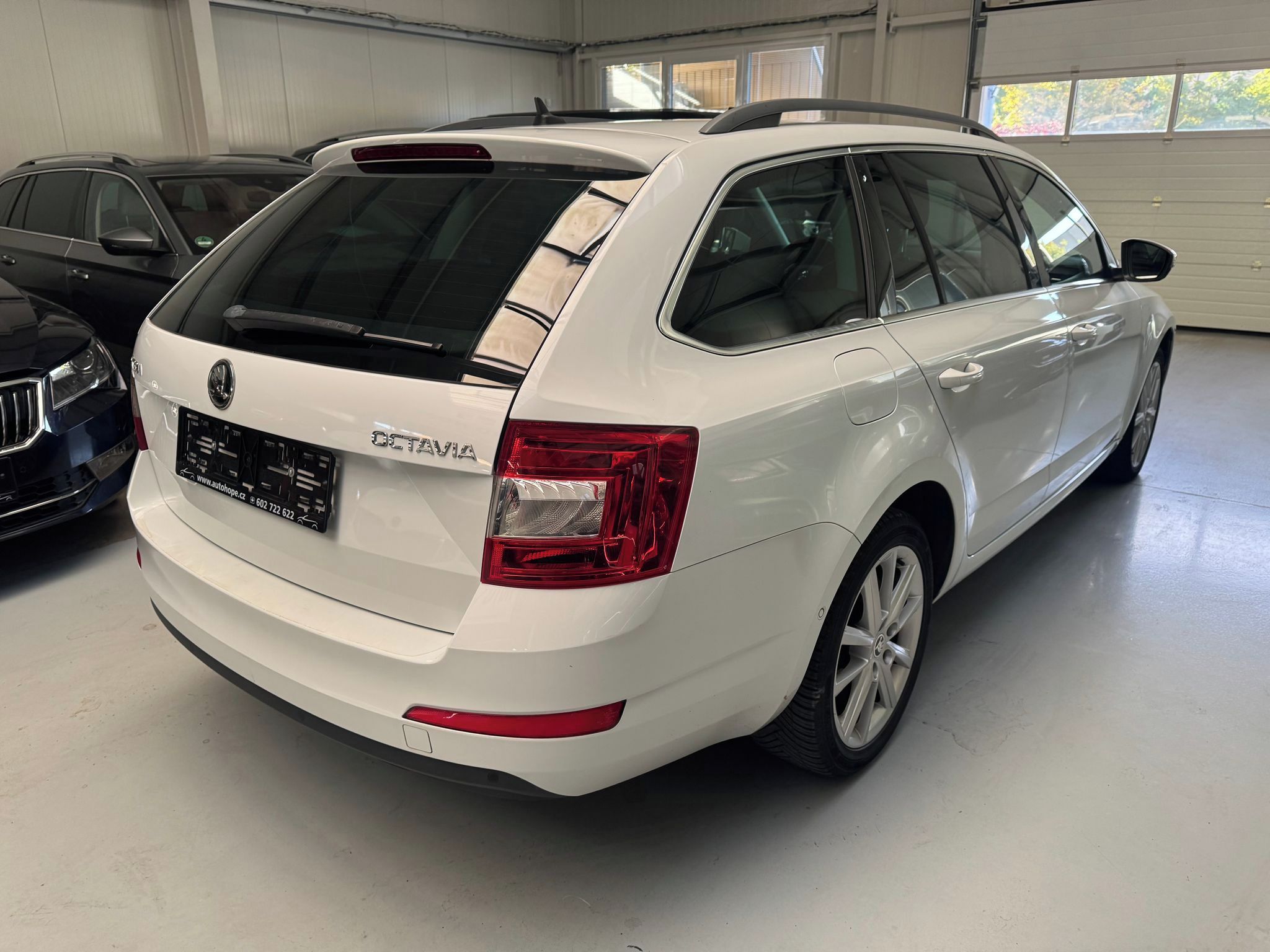 Škoda Octavia, combi 1.4 TSI DSG Elegance - fotka 6