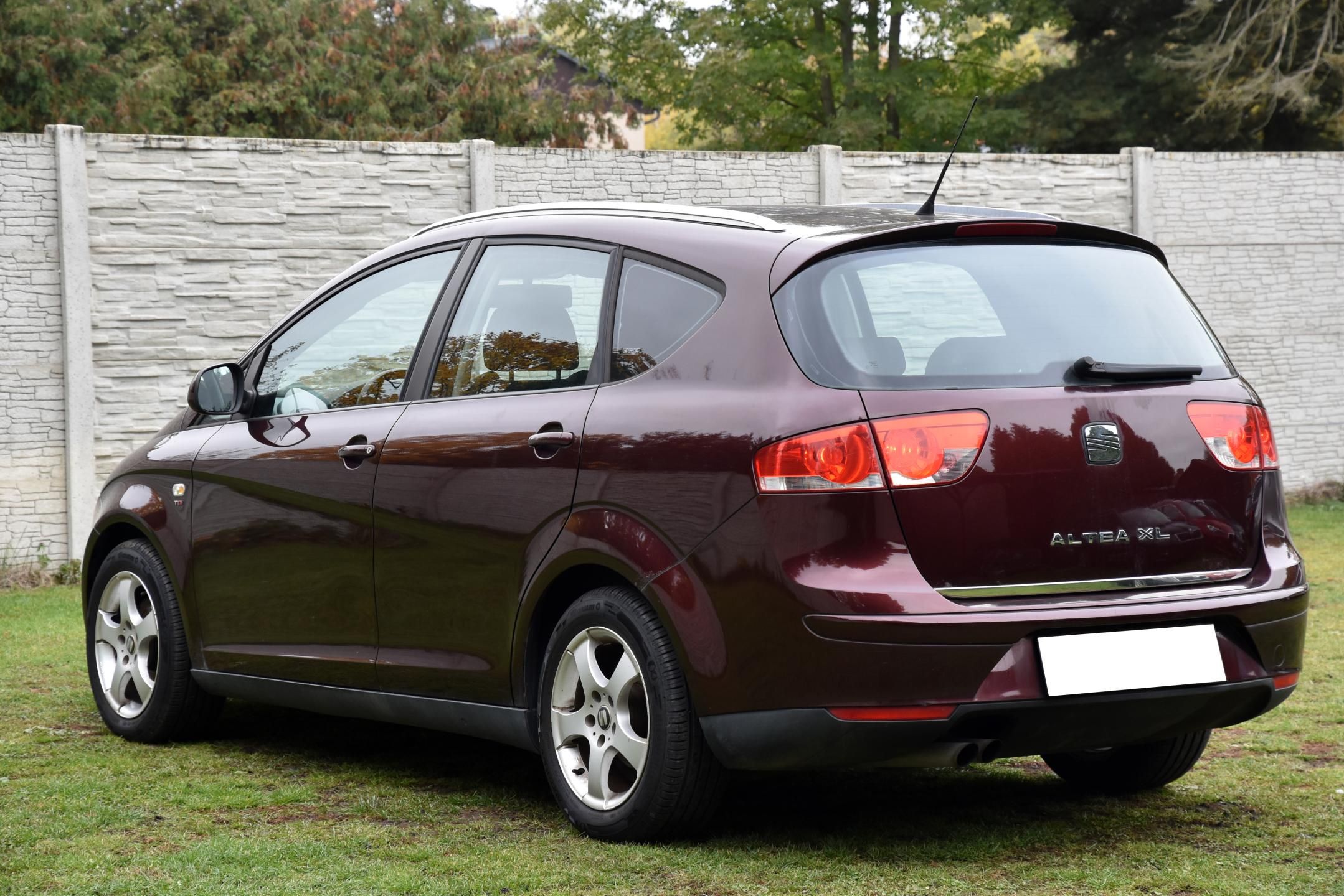 Seat Altea, XL 2.0 TDi DSG6,XENON,KLIMA,AL - fotka 4