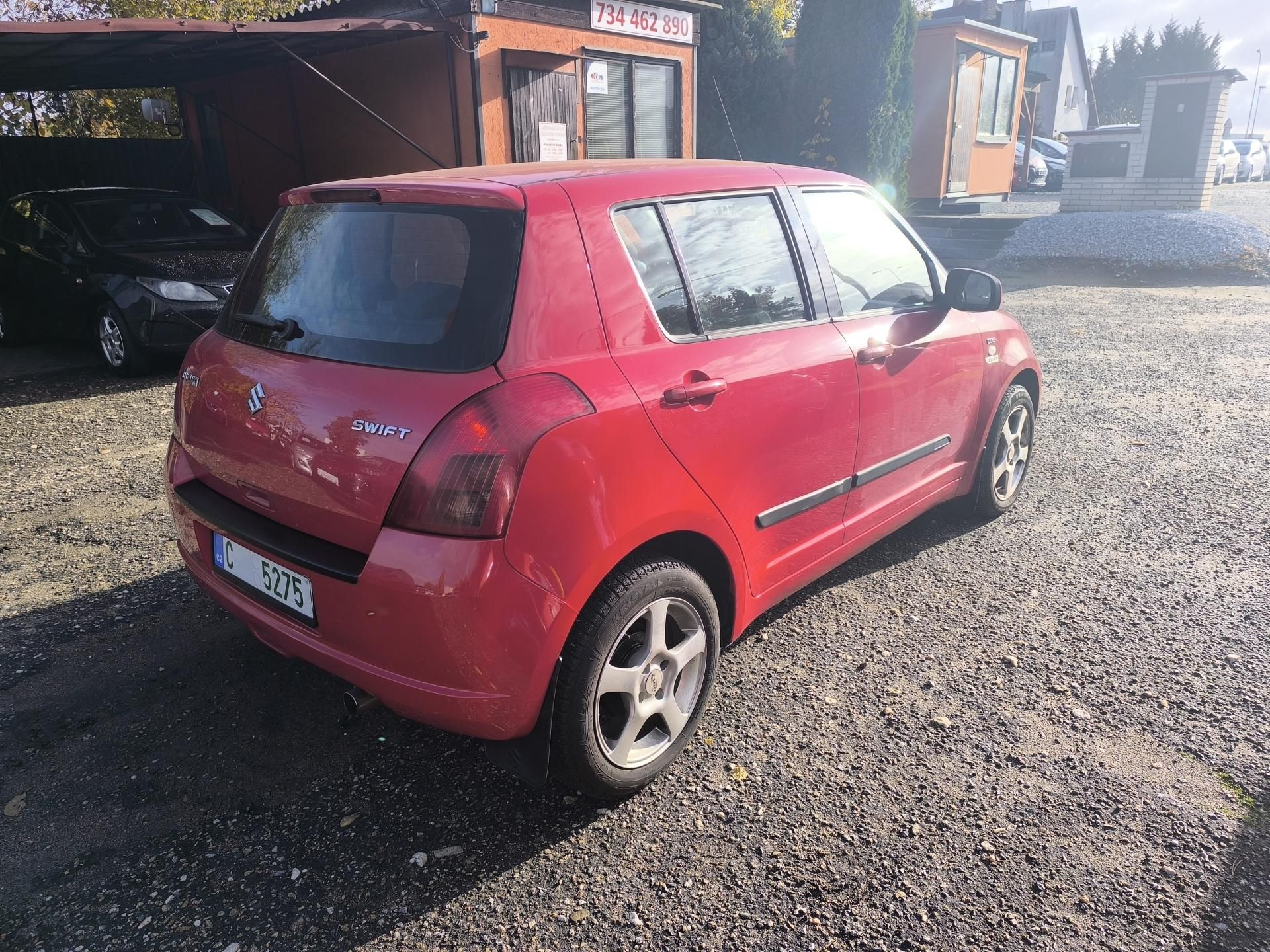 Suzuki Swift, 1.3 DDiS DOL.KM,1. MAJITEL - fotka 3