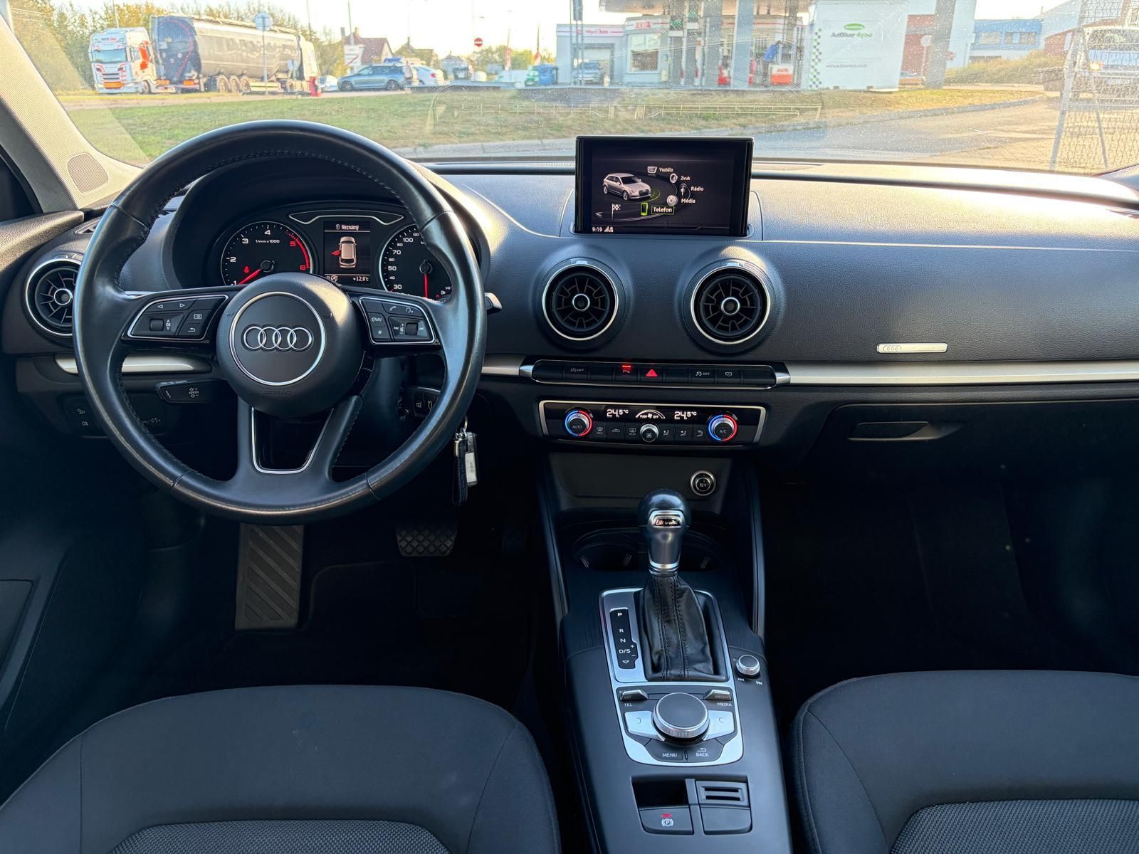 Audi A3 - fotka 6
