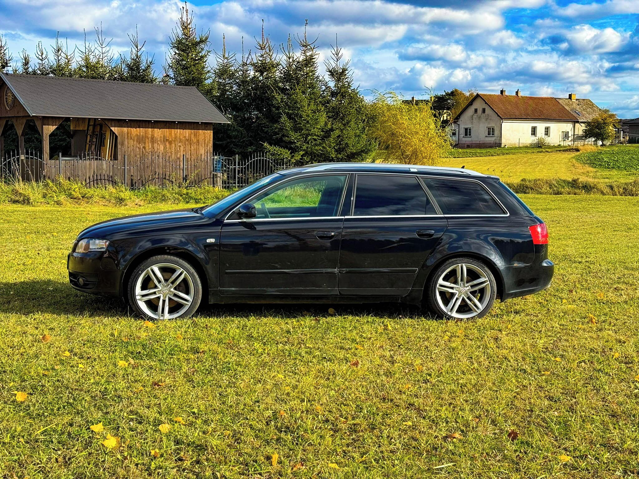 Audi A4 Avant, 3.0TDi quattro manuál - fotka 2