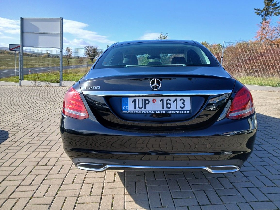 Mercedes-Benz Třídy C, C 200 - fotka 4