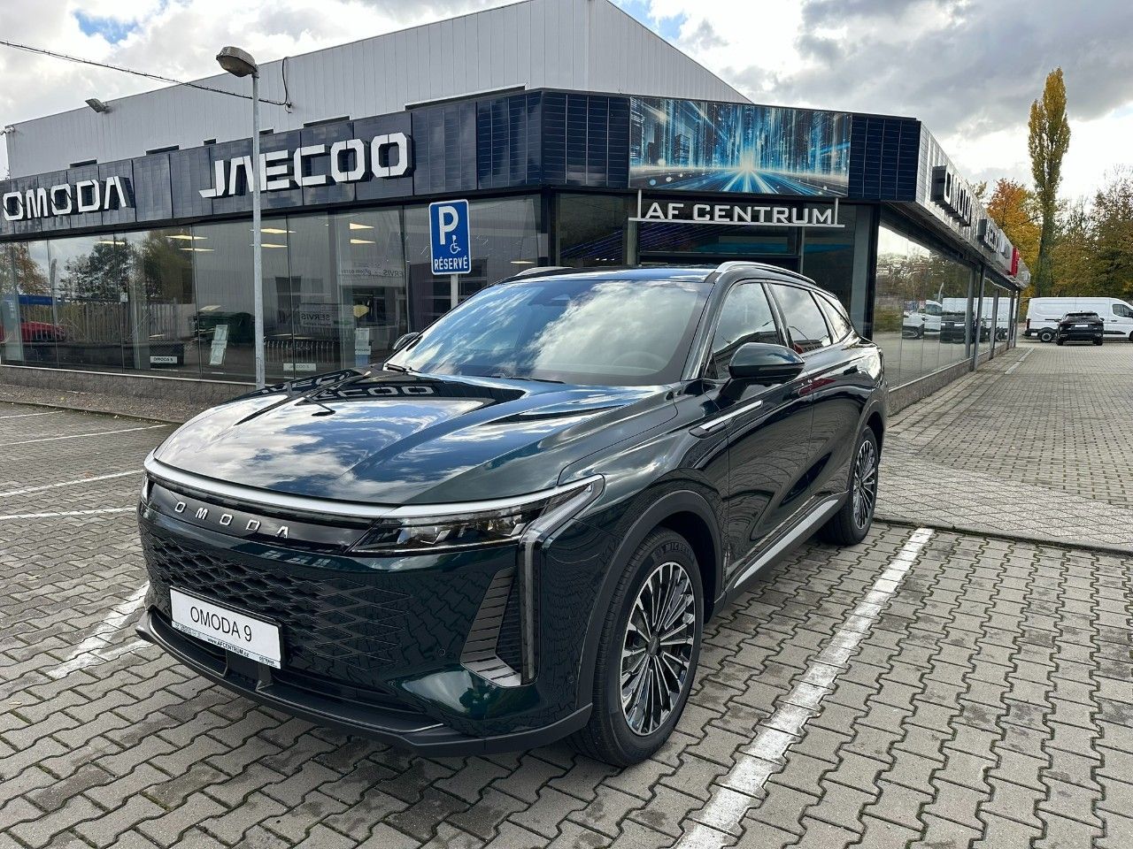 Omoda 9, 1.5 Premium,PHEV,AT, SKLADEM