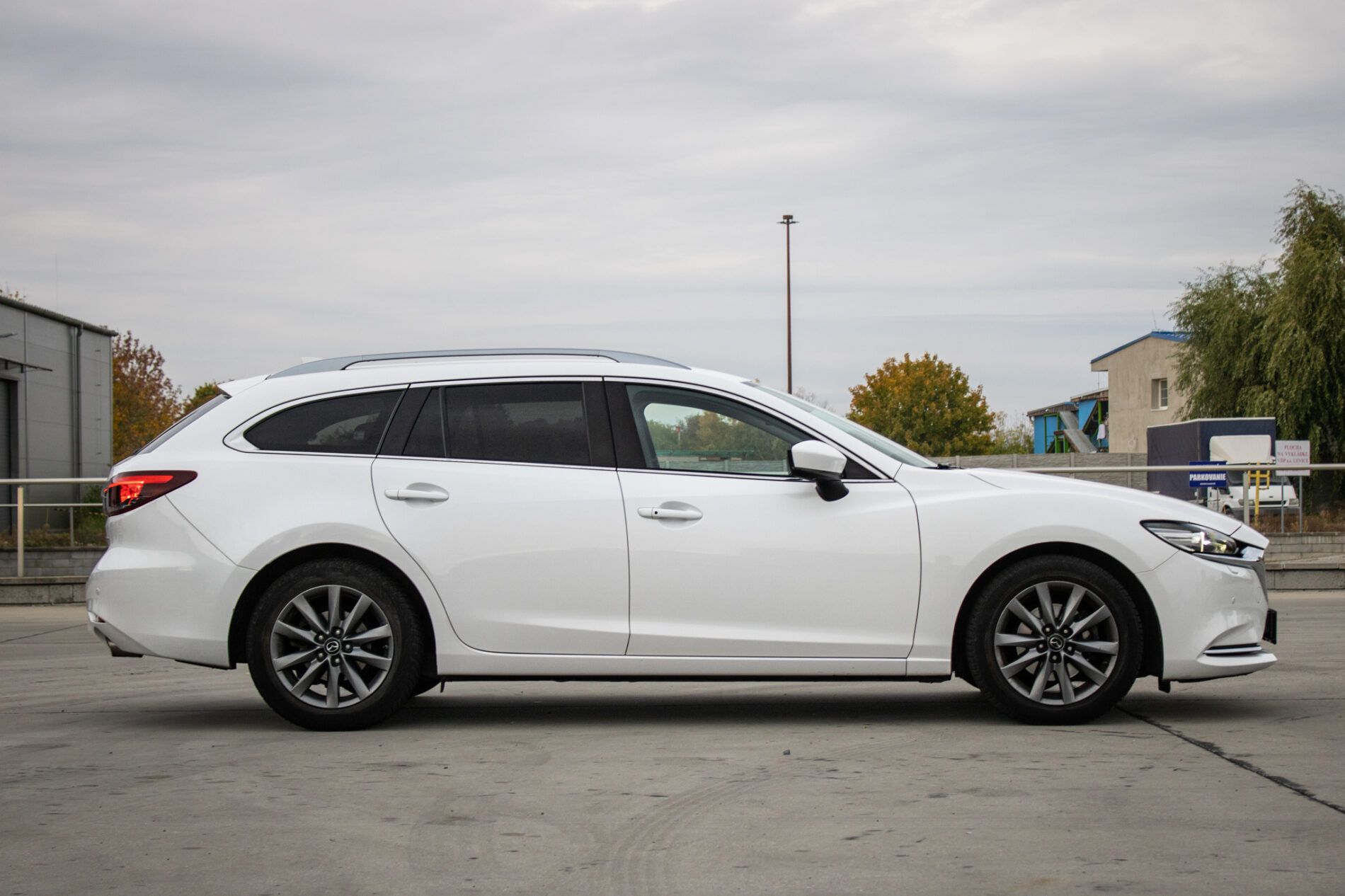 Mazda, 6 Wagon - fotka 4