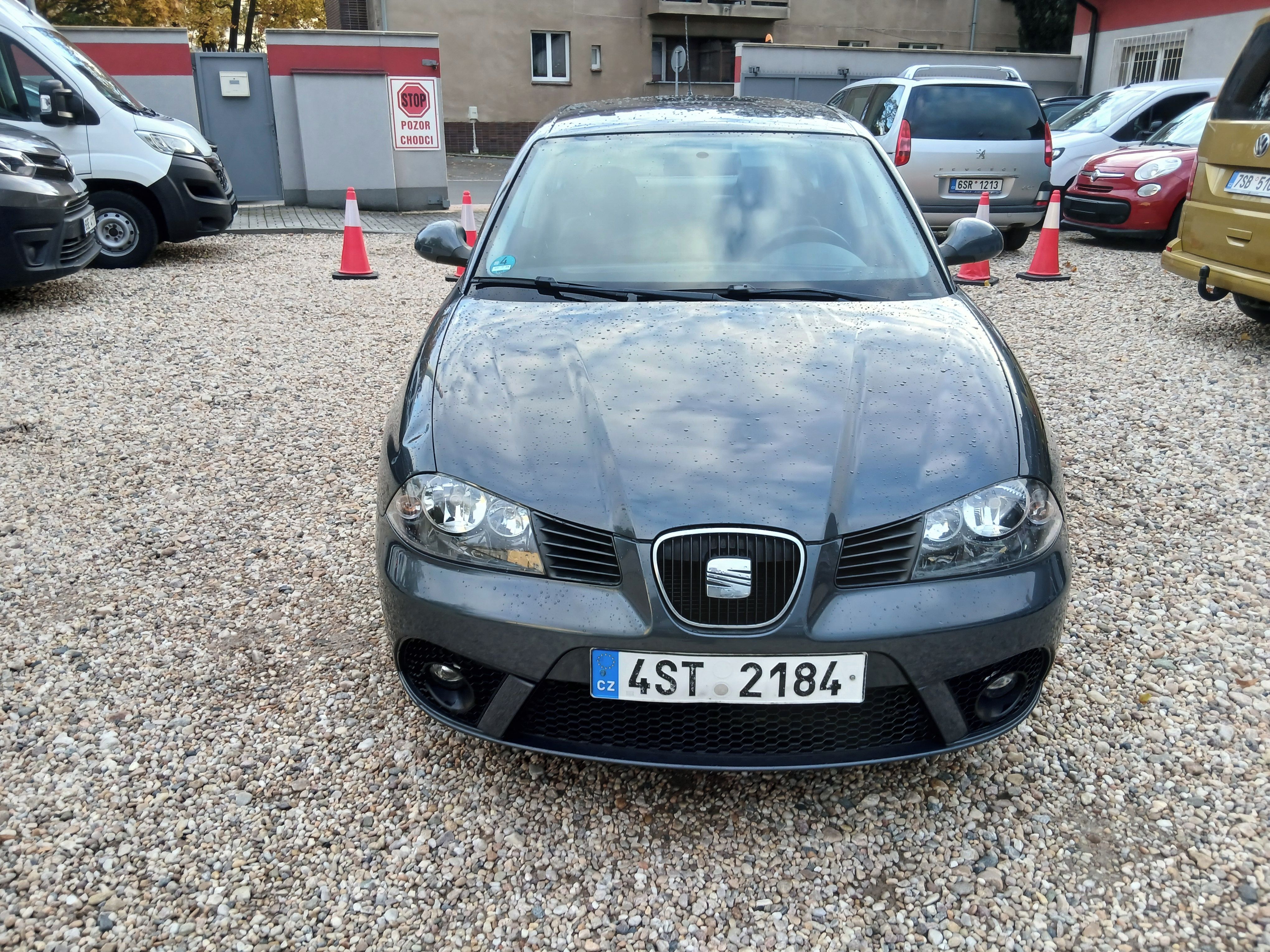 Seat Ibiza, 1.2i 12V 51KW Klima+ Zim.kola - fotka 2
