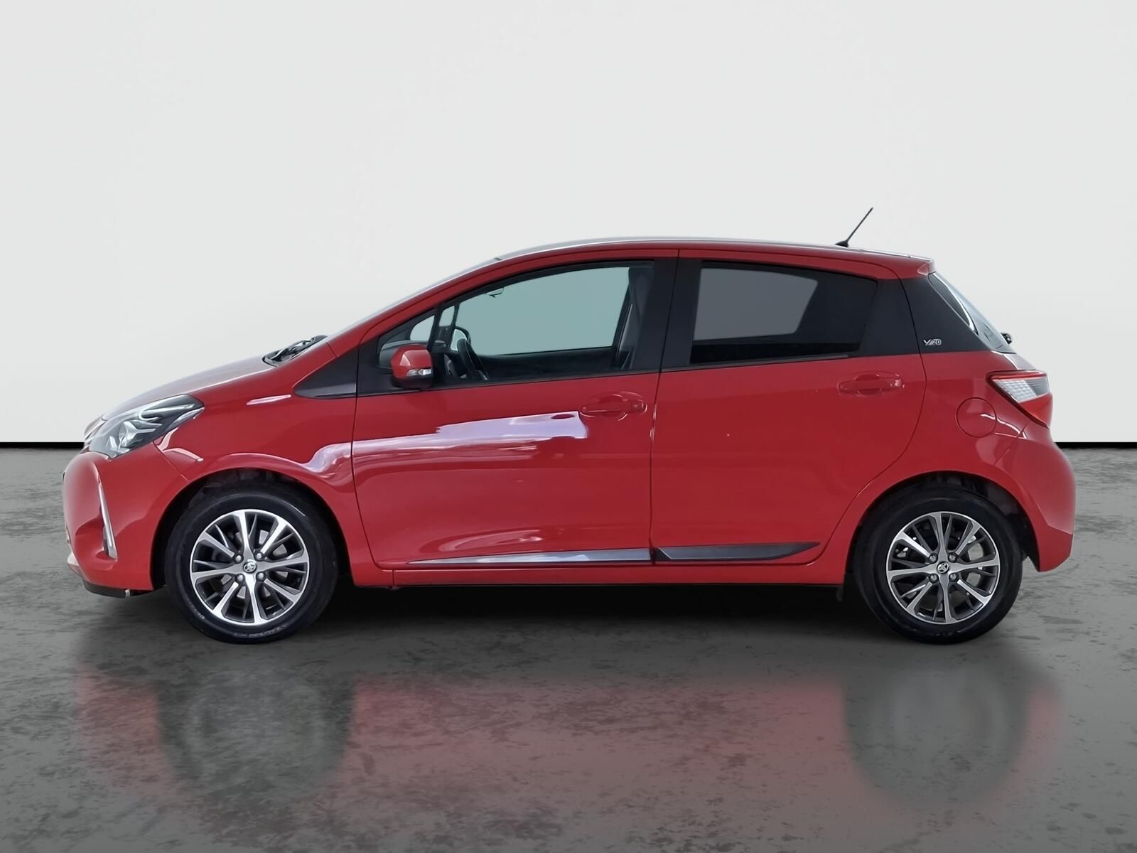Toyota Yaris, 1.5 Dual VVT-i, Y20, ČR,1.maj - fotka 3