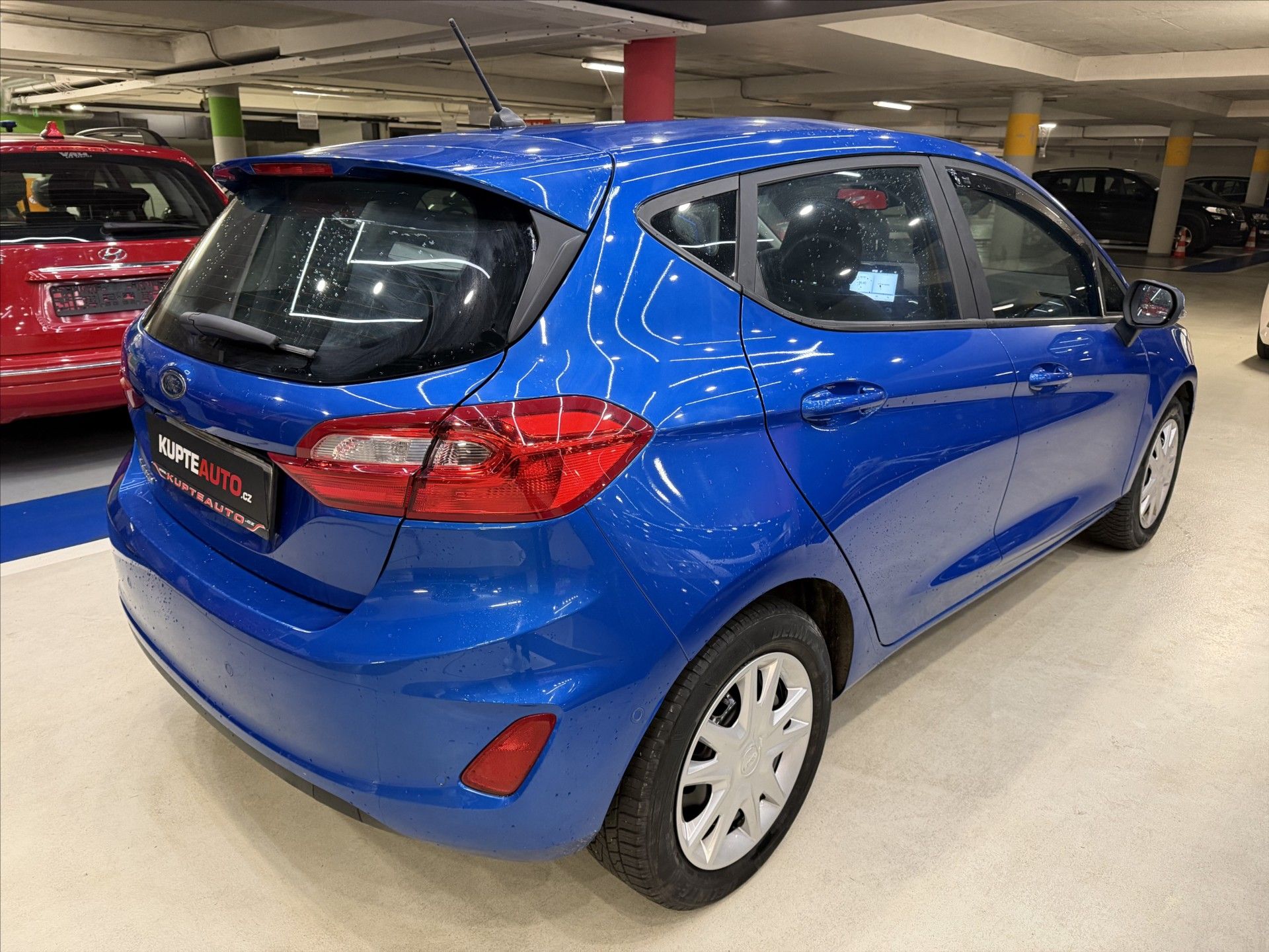Ford Fiesta, 1,0 i - TOP VÝBAVA ! - fotka 3