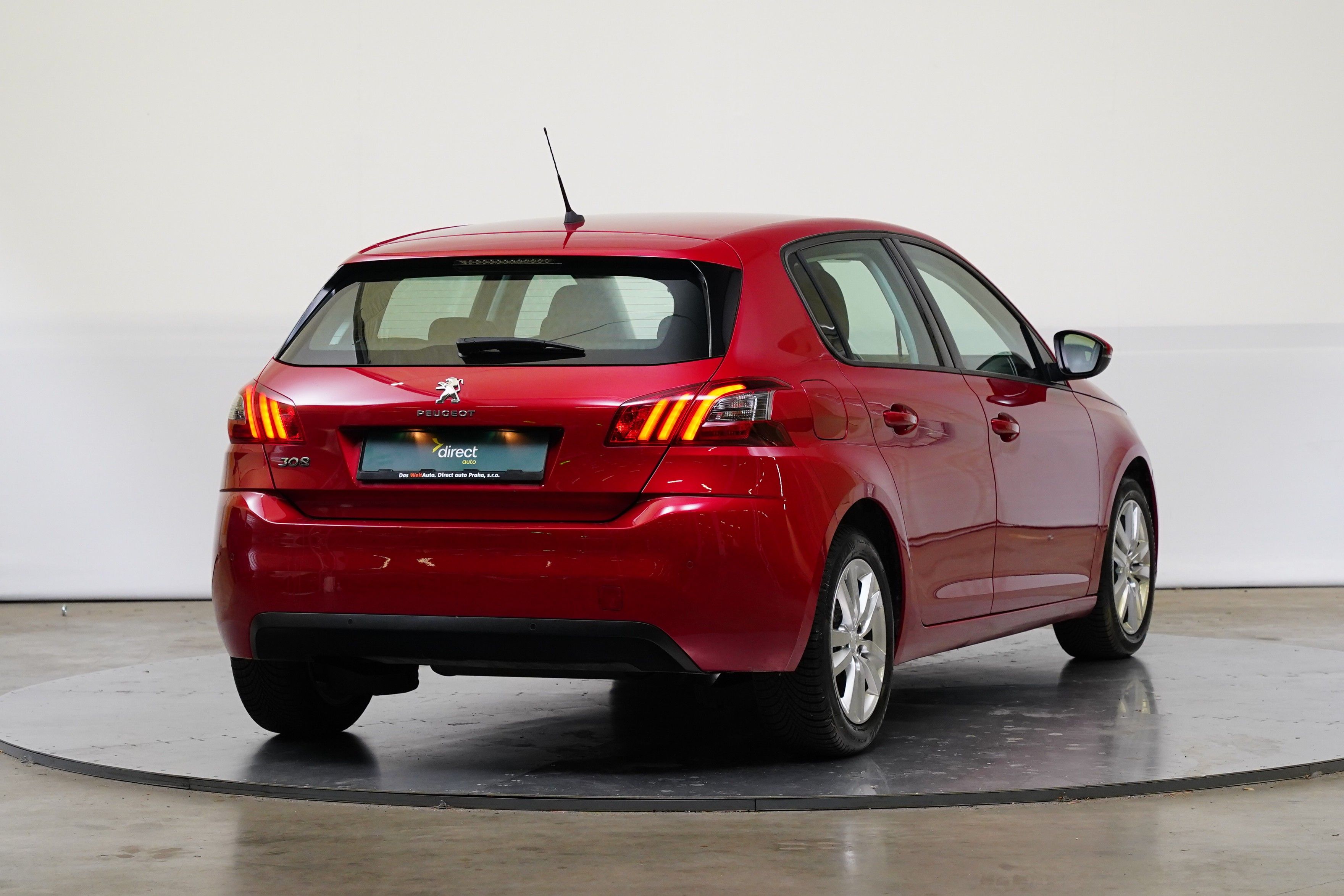 Peugeot 308, 1.2 PureTech 81 kW - fotka 2
