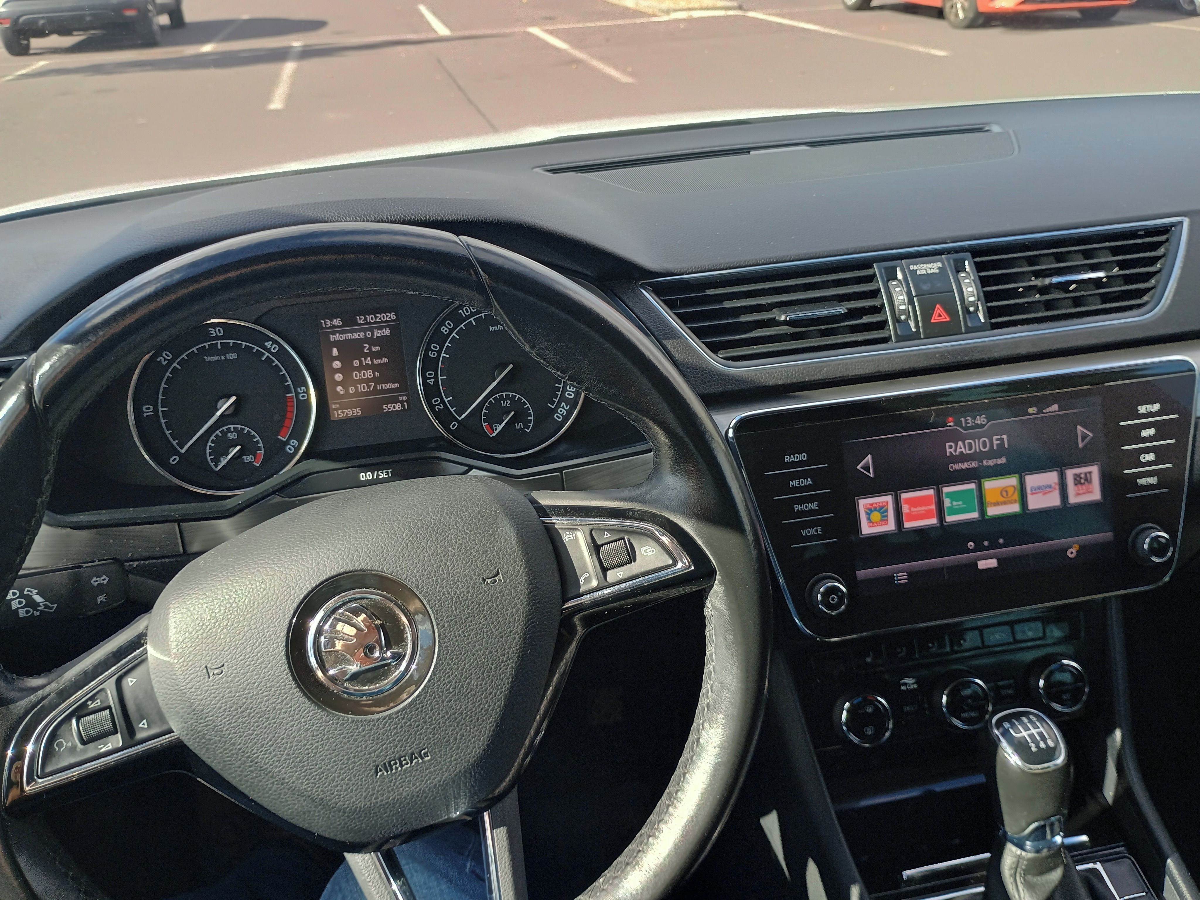 Škoda Superb, 3 2.0TDI Style+ tažné ČR - fotka 6