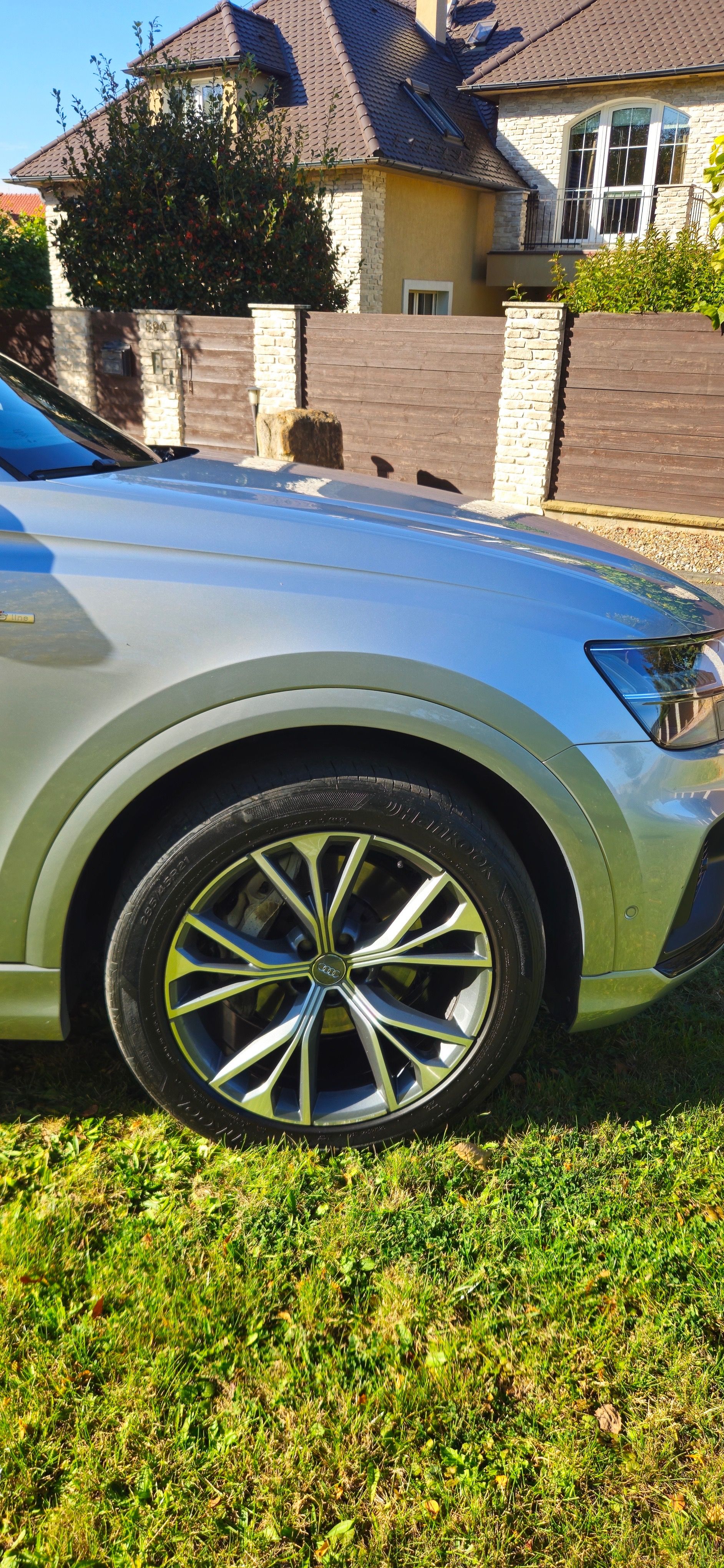 Audi Q8, Audi Q8 210kW quatro - fotka 2