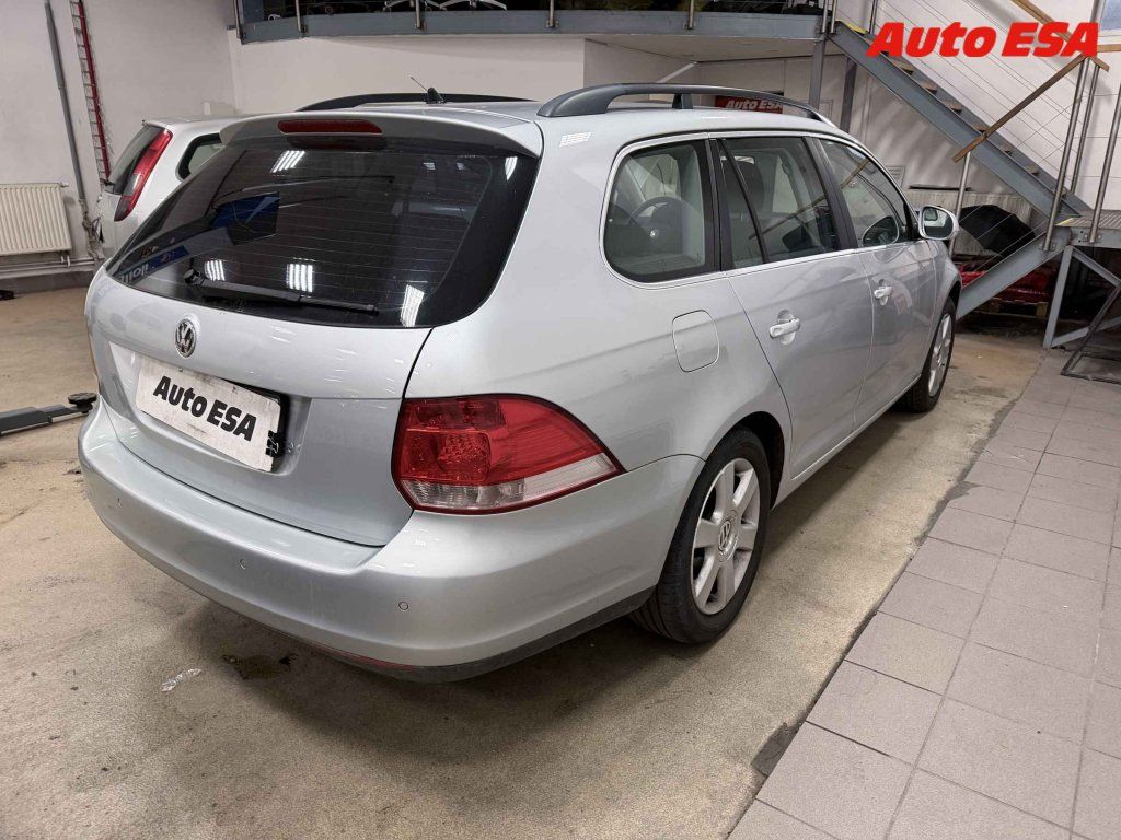 Volkswagen Golf, 1.6i - fotka 2