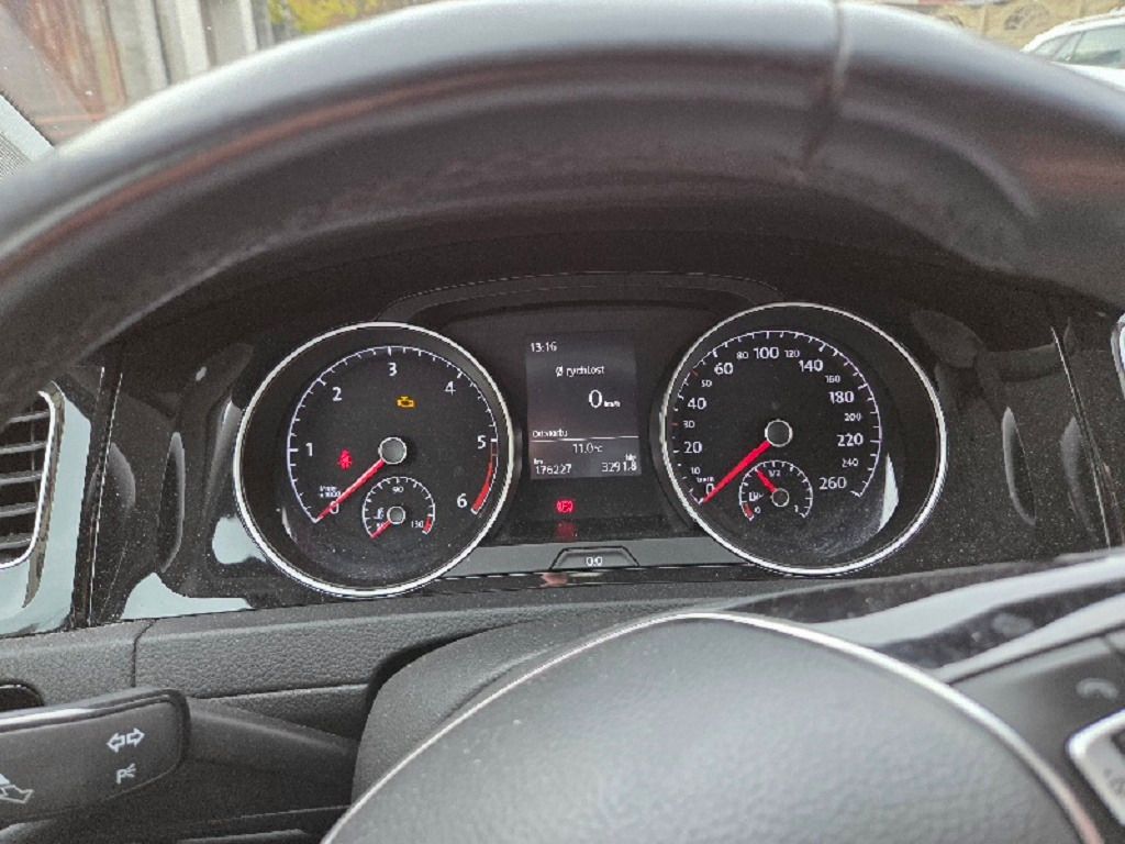 Volkswagen Golf Variant, Golf Variant 1,TDI, nepojízdný - fotka 5