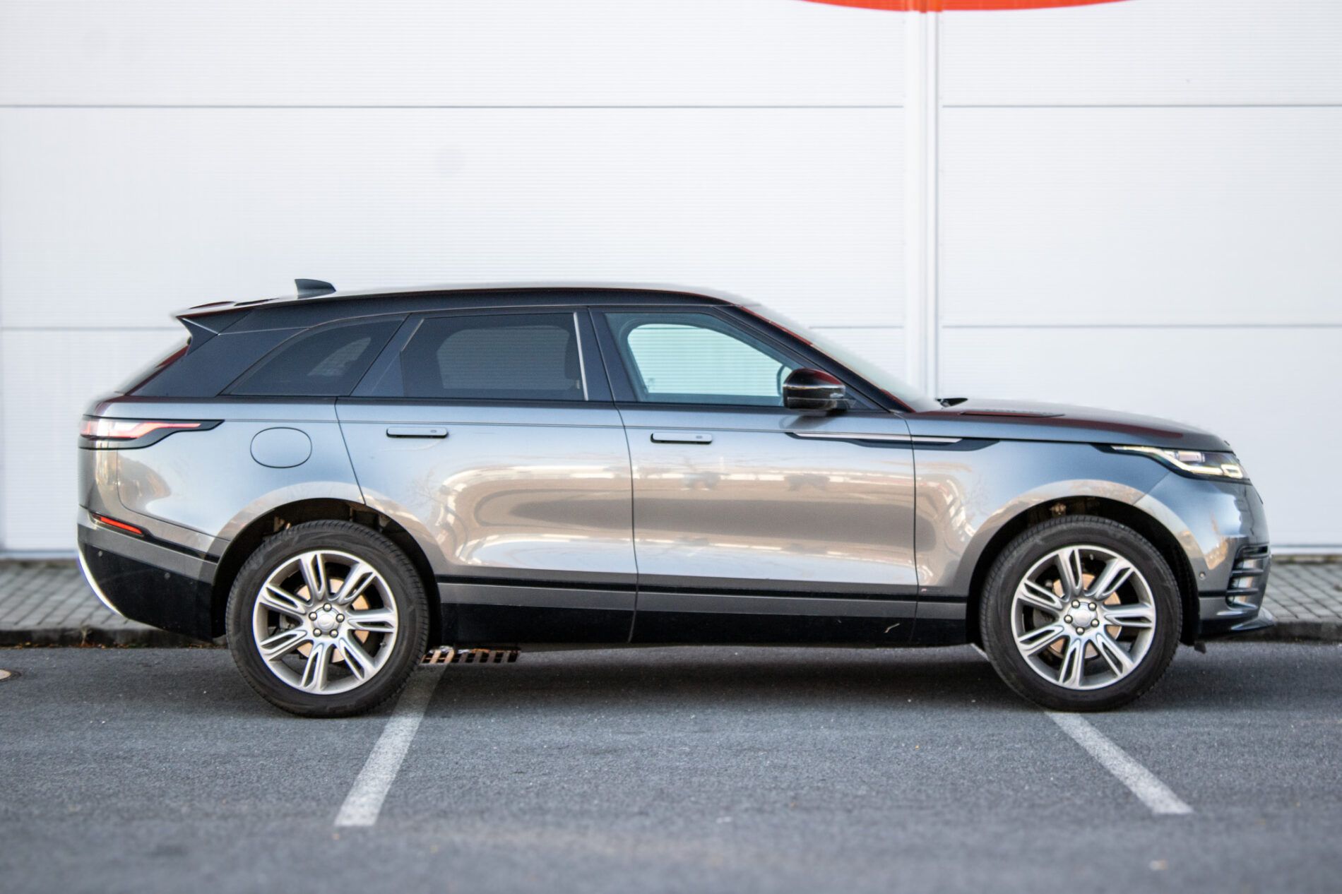 Land Rover Range Rover Velar - fotka 4