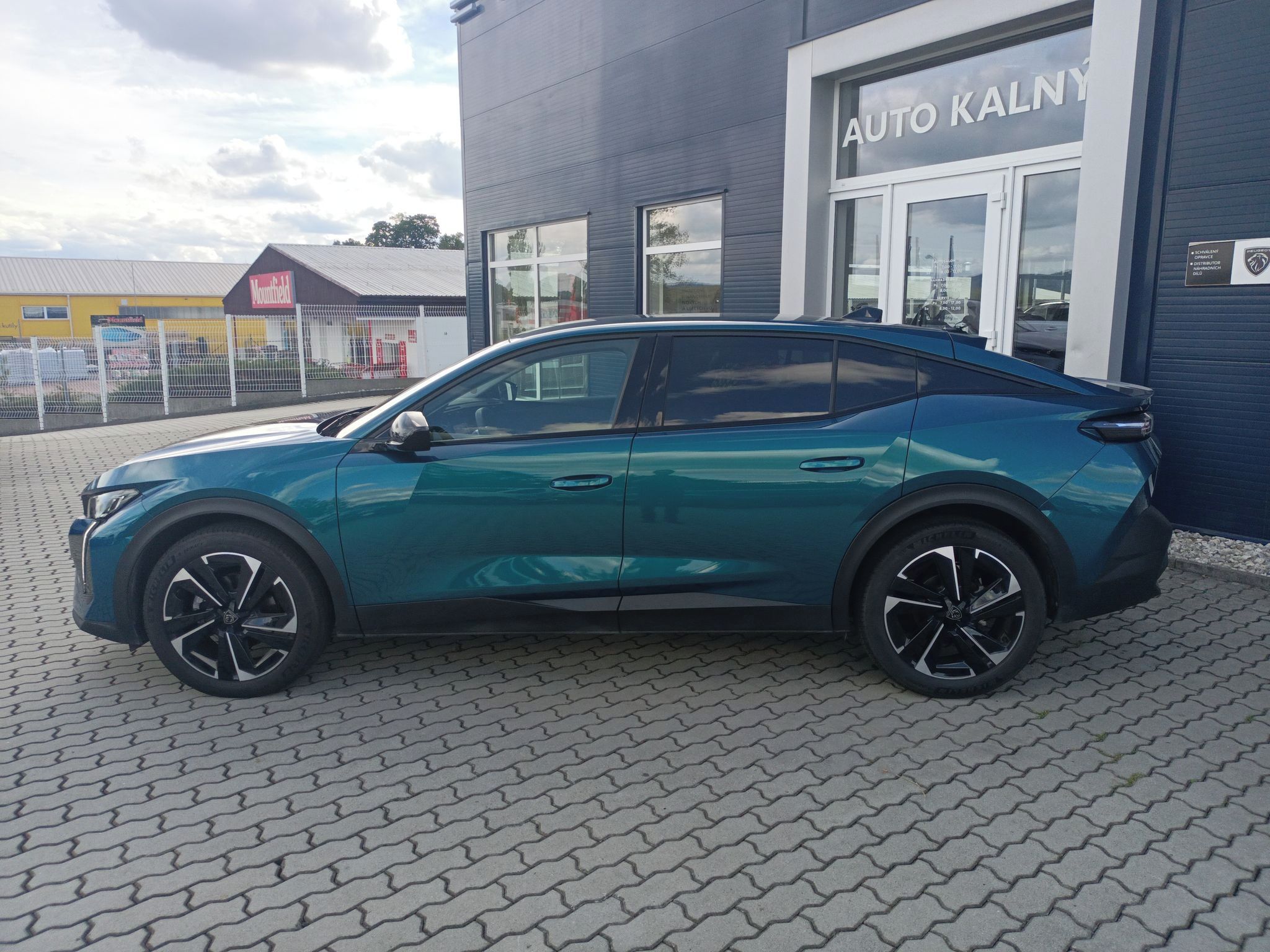 Peugeot 408, Allure AllurePack1.2 PT130k - fotka 3