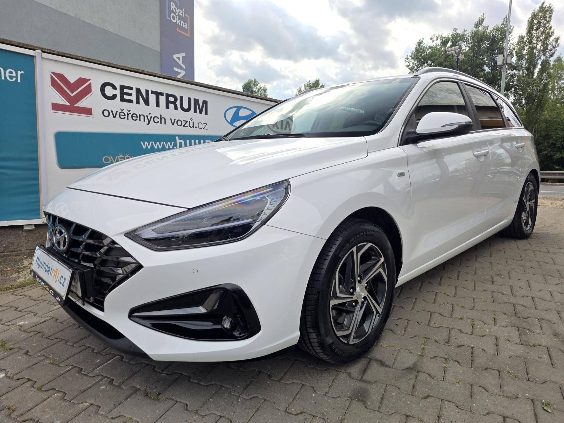 Hyundai i30, 1.5-AUTOMAT-MILDHYBRID 48V - fotka 6