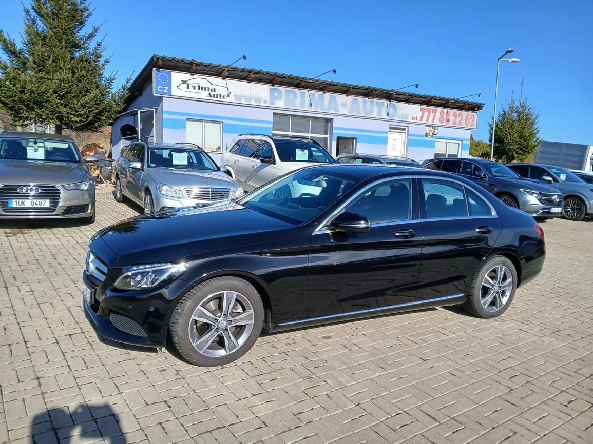 Mercedes-Benz Třídy C, C 200 - fotka 2