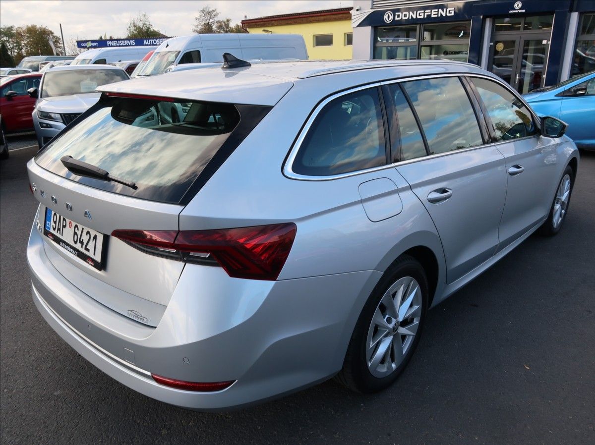 Škoda Octavia, 2,0 TDi,Style,1majČR,Serv.,DPH - fotka 3