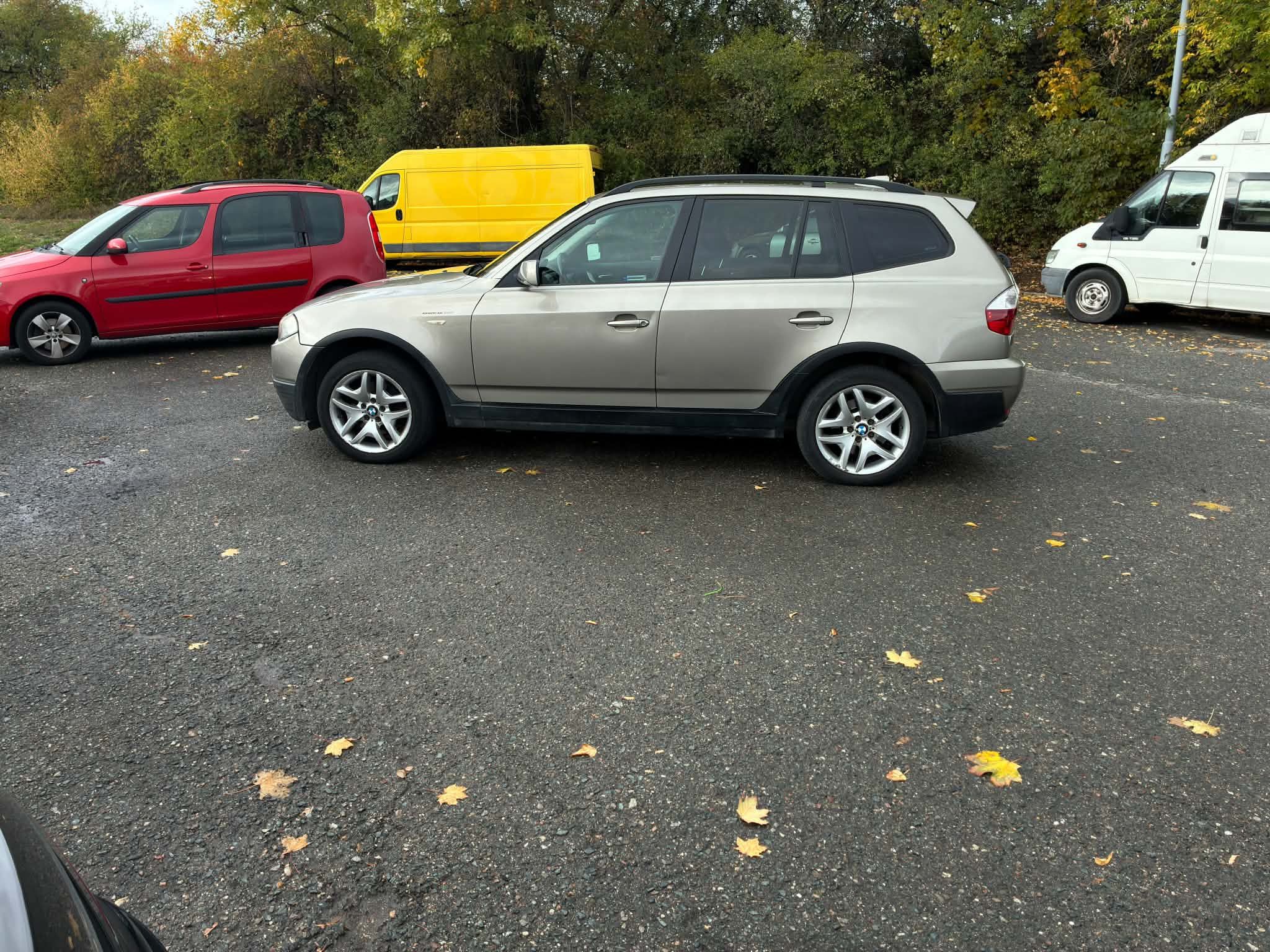 BMW X3, koupeno v ČR od of.dealera BMW