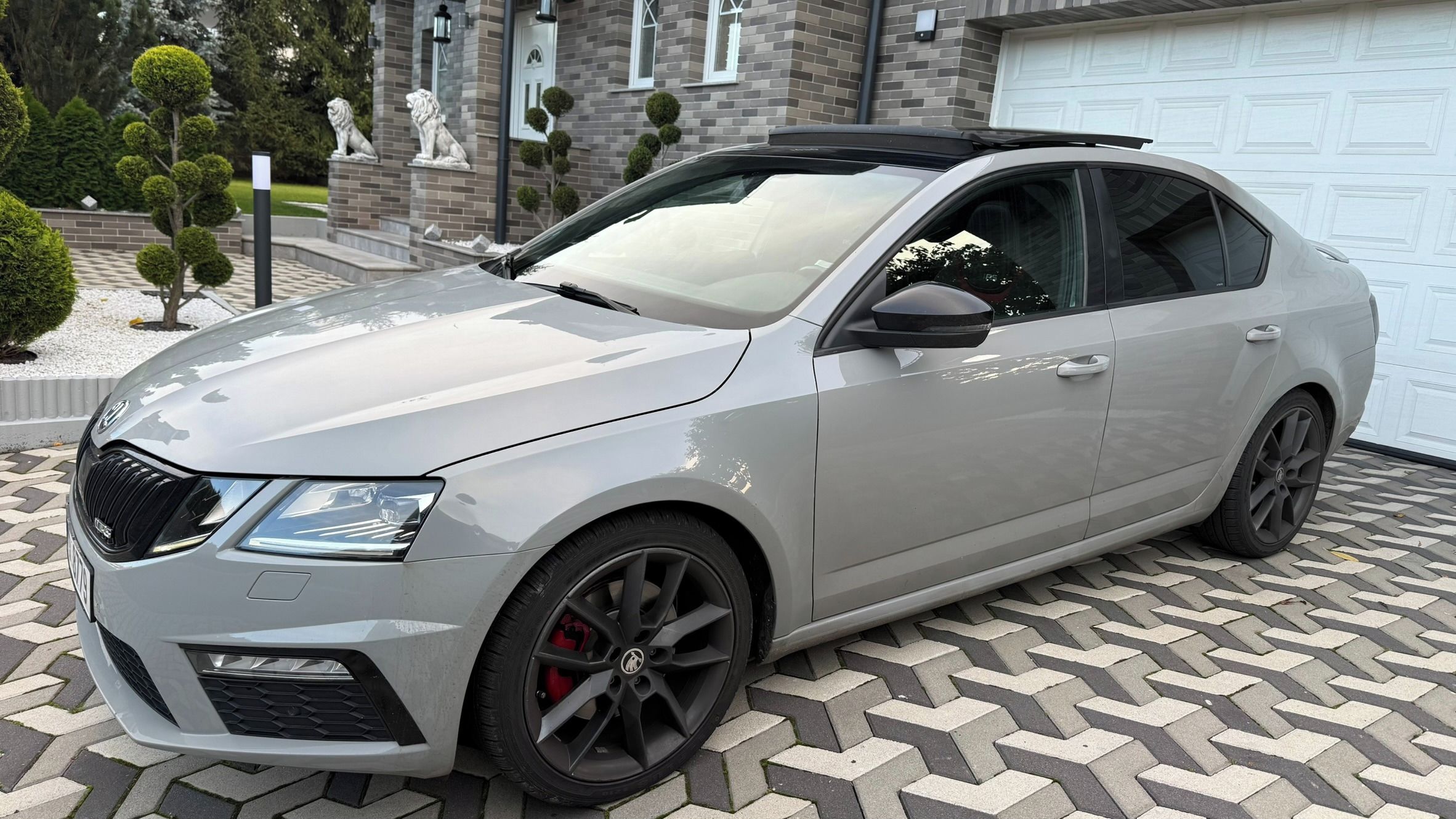 Škoda Octavia - fotka 2