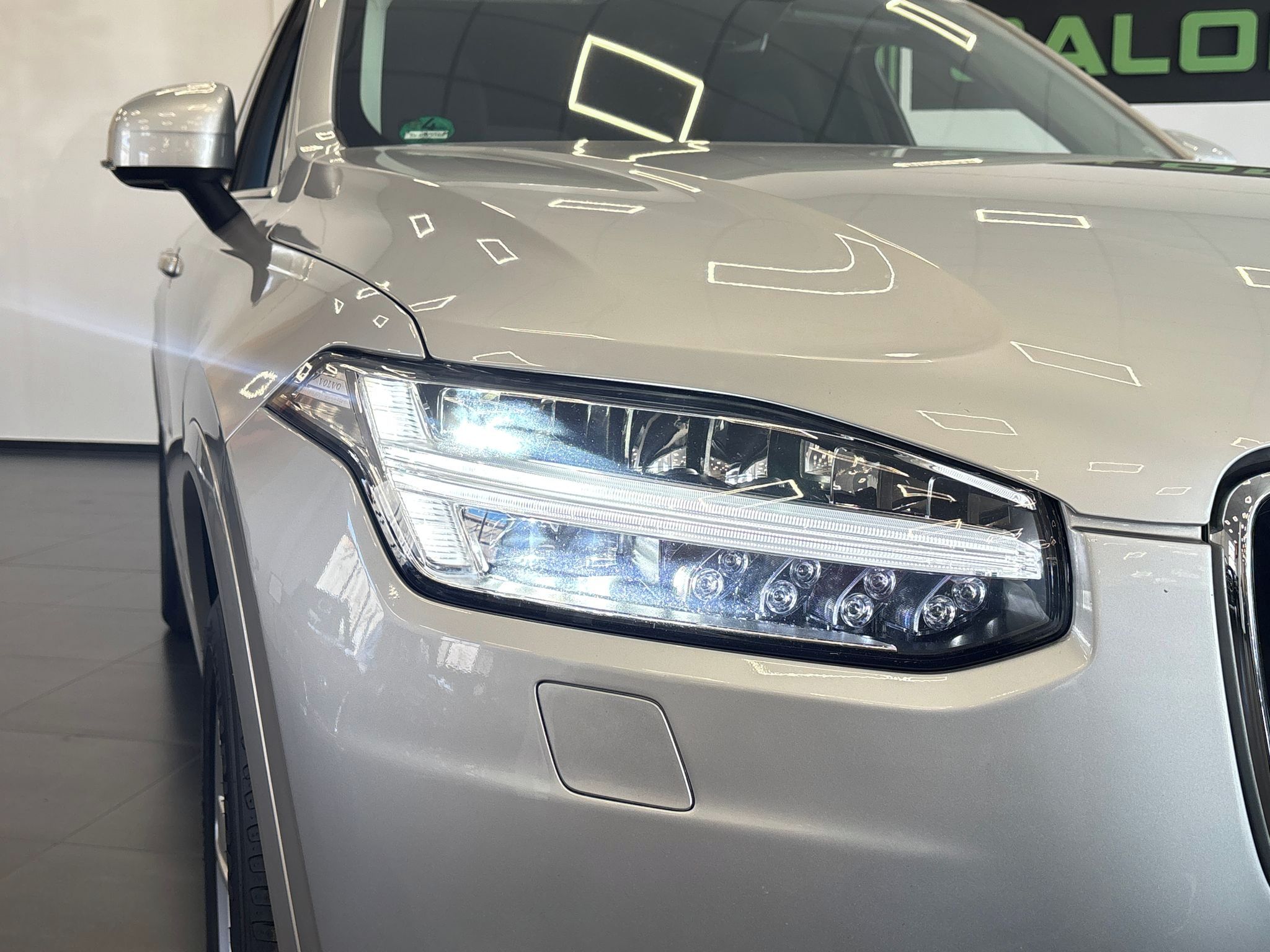 Volvo XC90, D5 4x4 173 kW Automat, Tažné - fotka 6