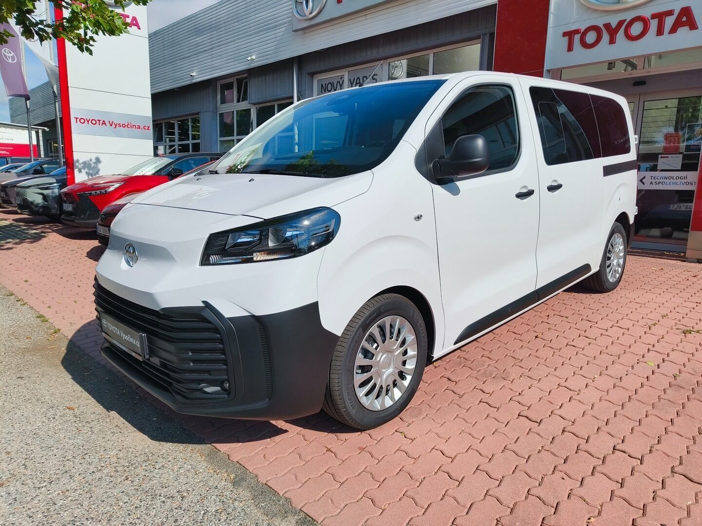 Toyota Proace Verso, L2 krátká - 2.2 150koní manuál