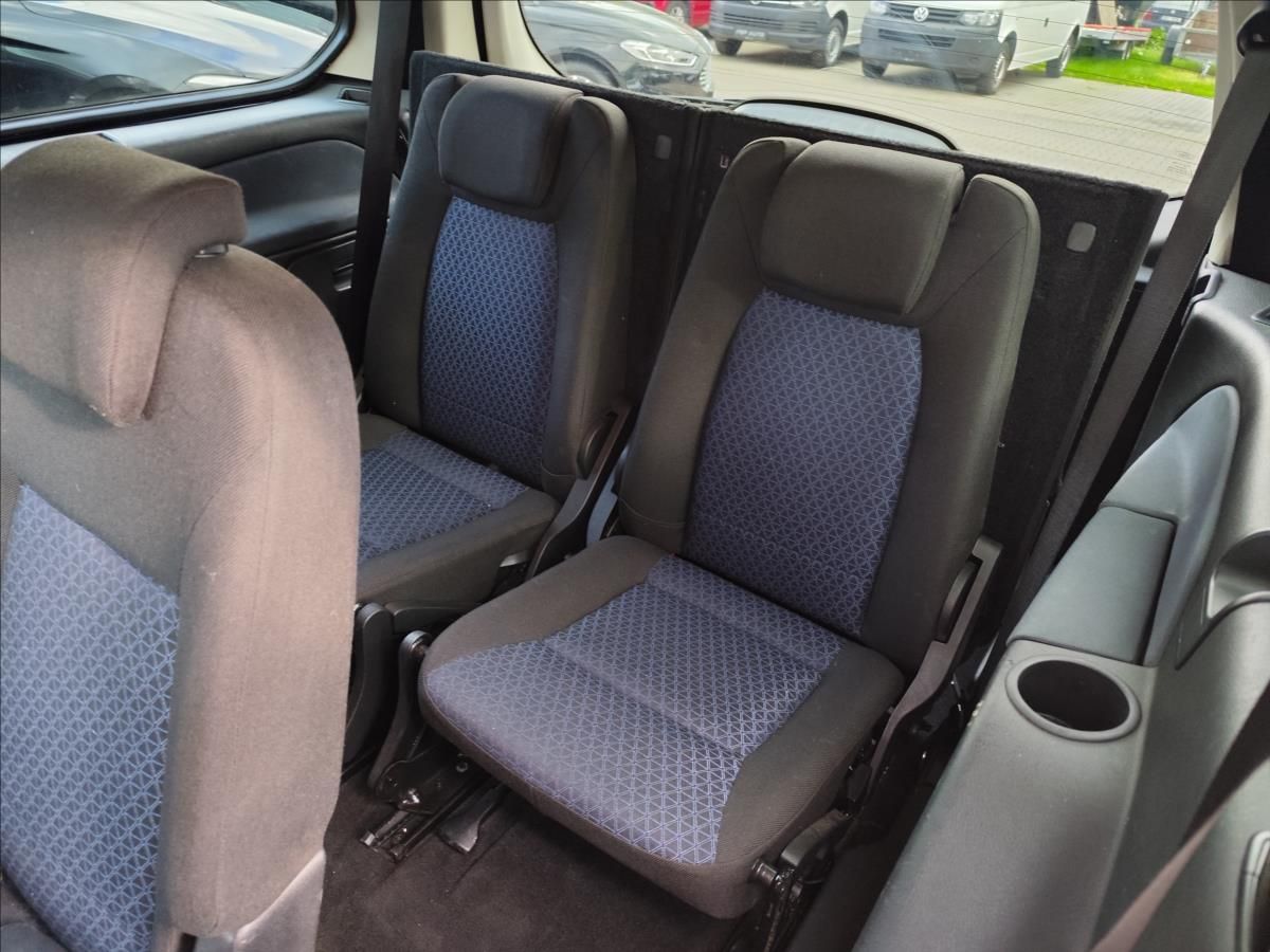 Ford Galaxy, 1,8TDCI 74KW 7MÍST NOVÉ ROZVOD - fotka 4
