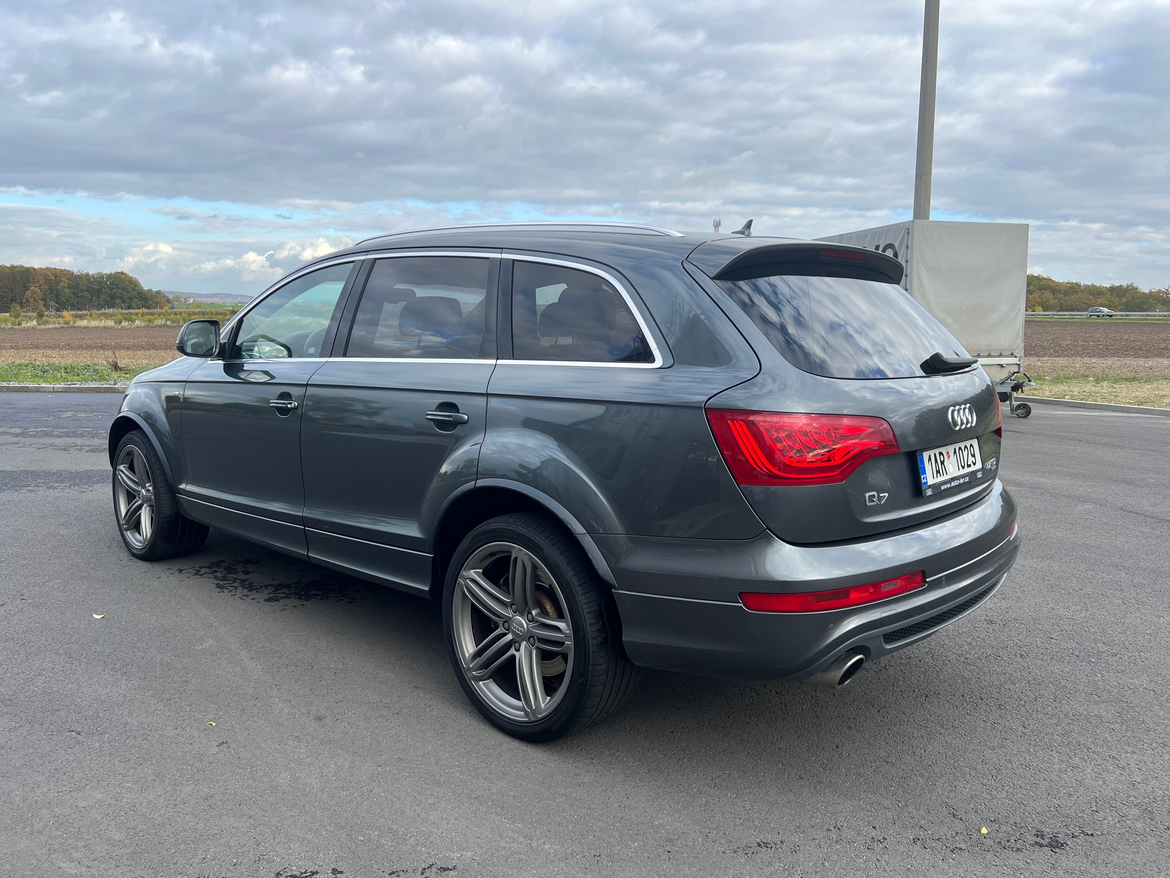 Audi Q7, Audi Q7 4,2TDI 250kw S-line - fotka 4