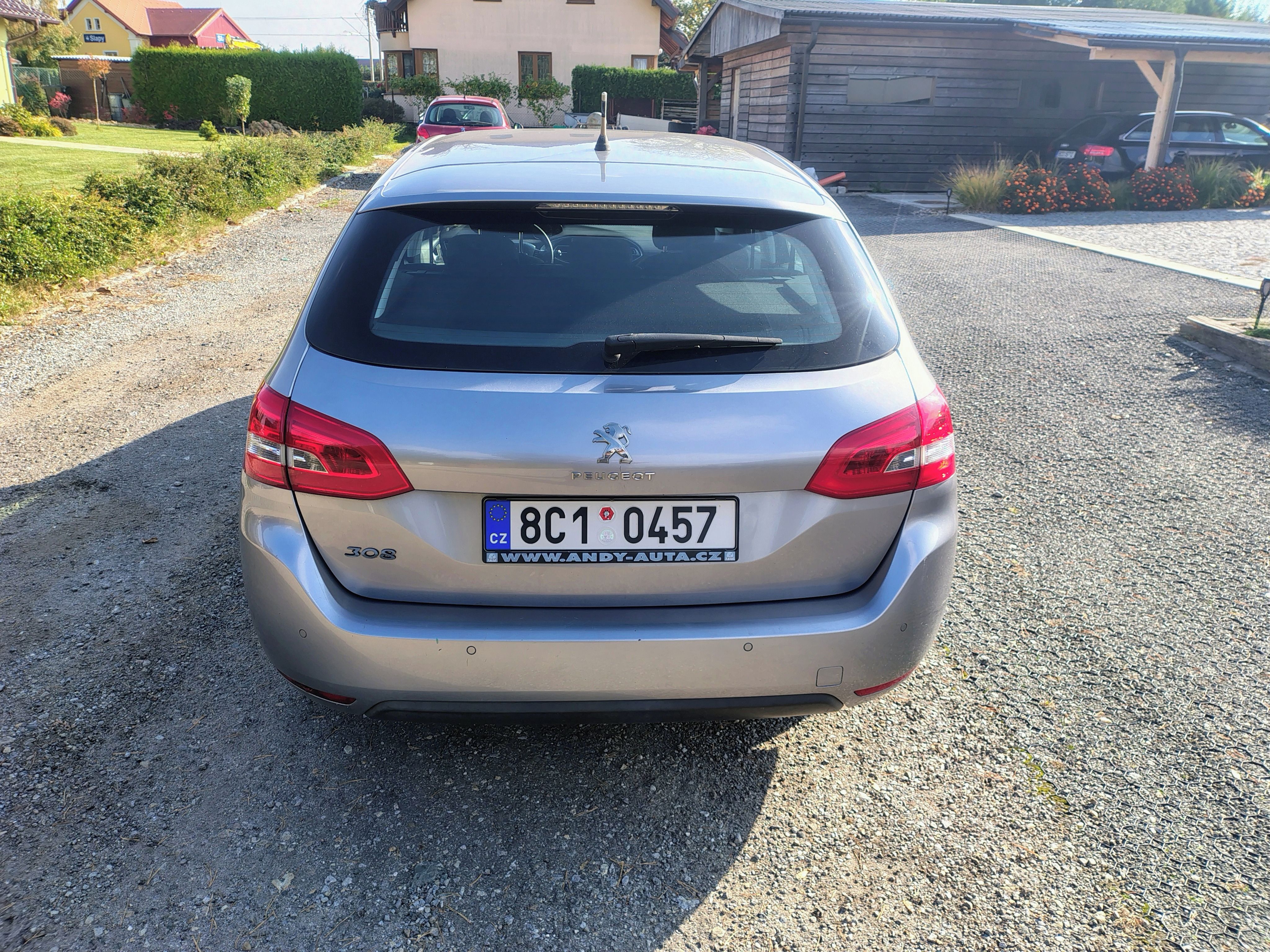 Peugeot 308, 1,6 hdi 68 kw - fotka 2