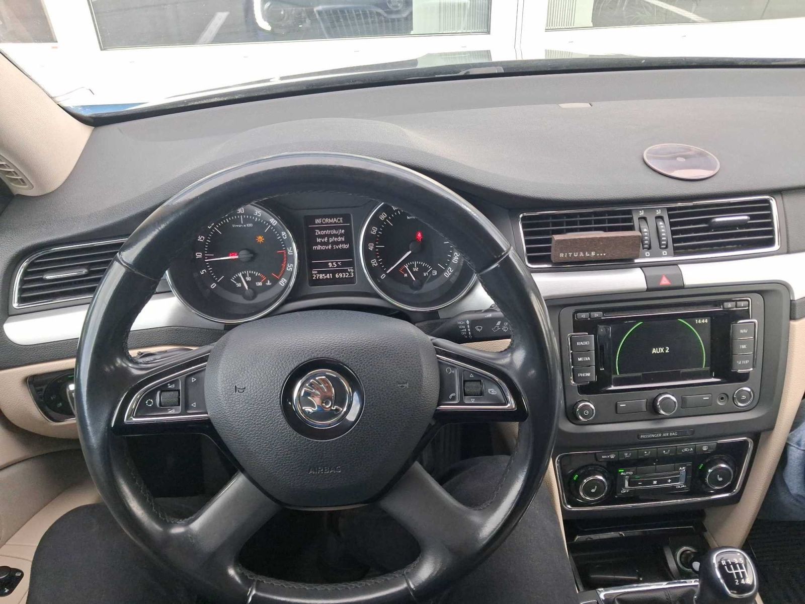 Škoda Superb, 2.0 TDI, Serv.kniha, Navi - fotka 3