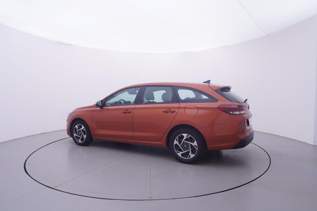 Hyundai i30, Comfort 1.0 GDI 73 kW - fotka 3